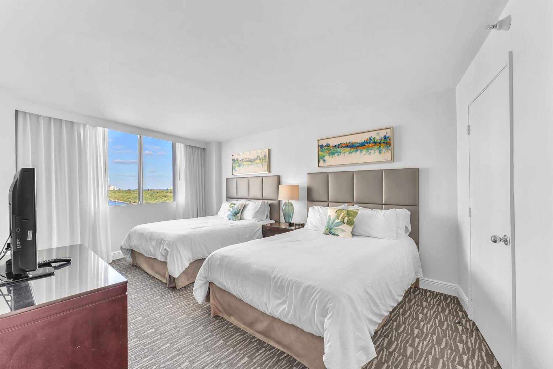 Eternal Sunrise Suite photo 24