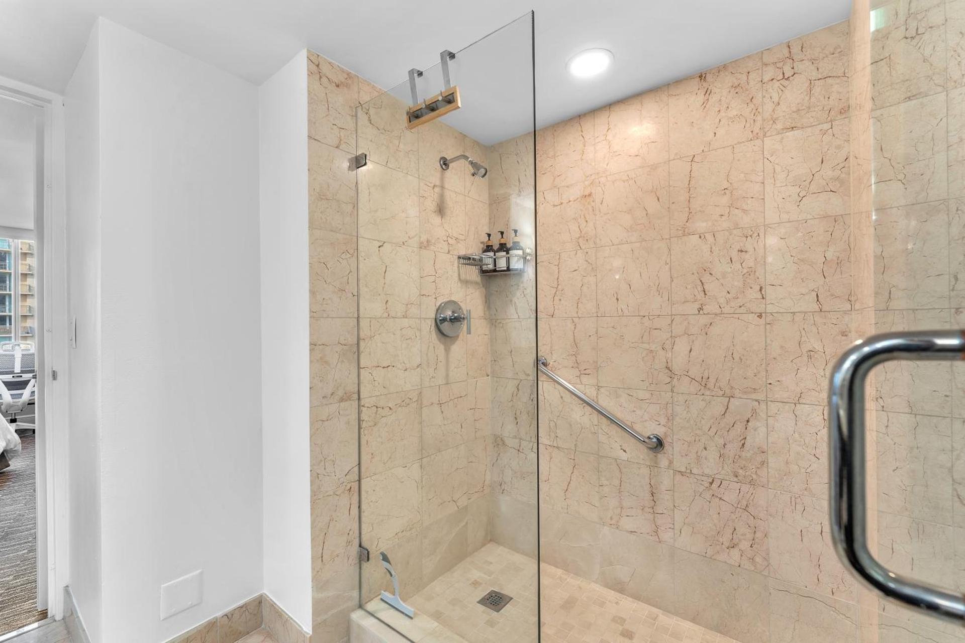 Eternal Sunrise Suite photo 20