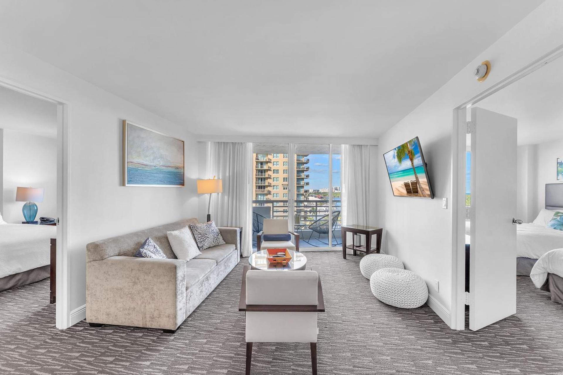 Eternal Sunrise Suite photo 22