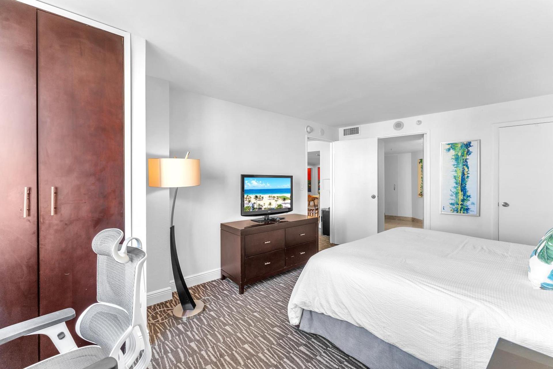Eternal Sunrise Suite photo 11