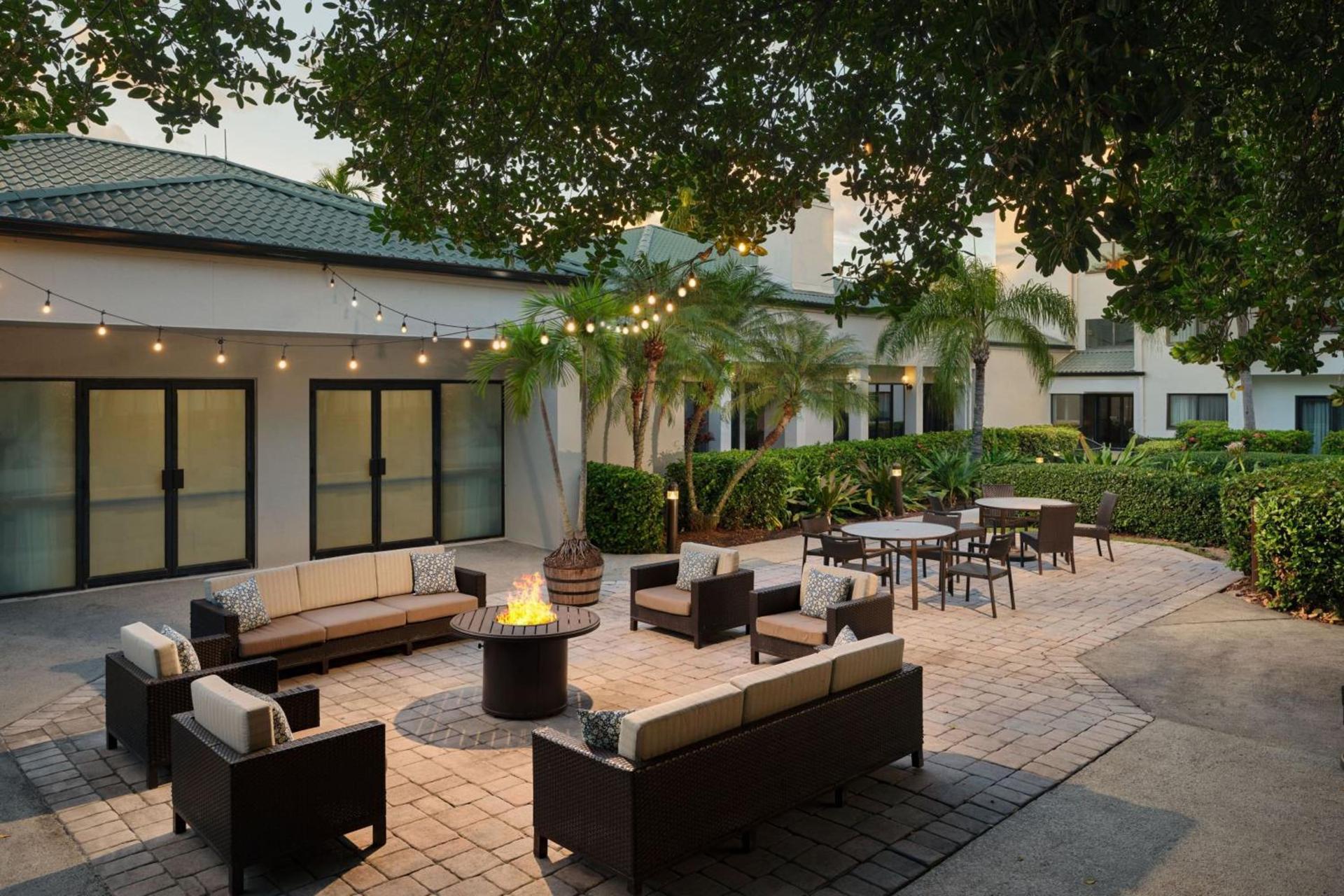 Courtyard Miami Airport West Doral photo 17