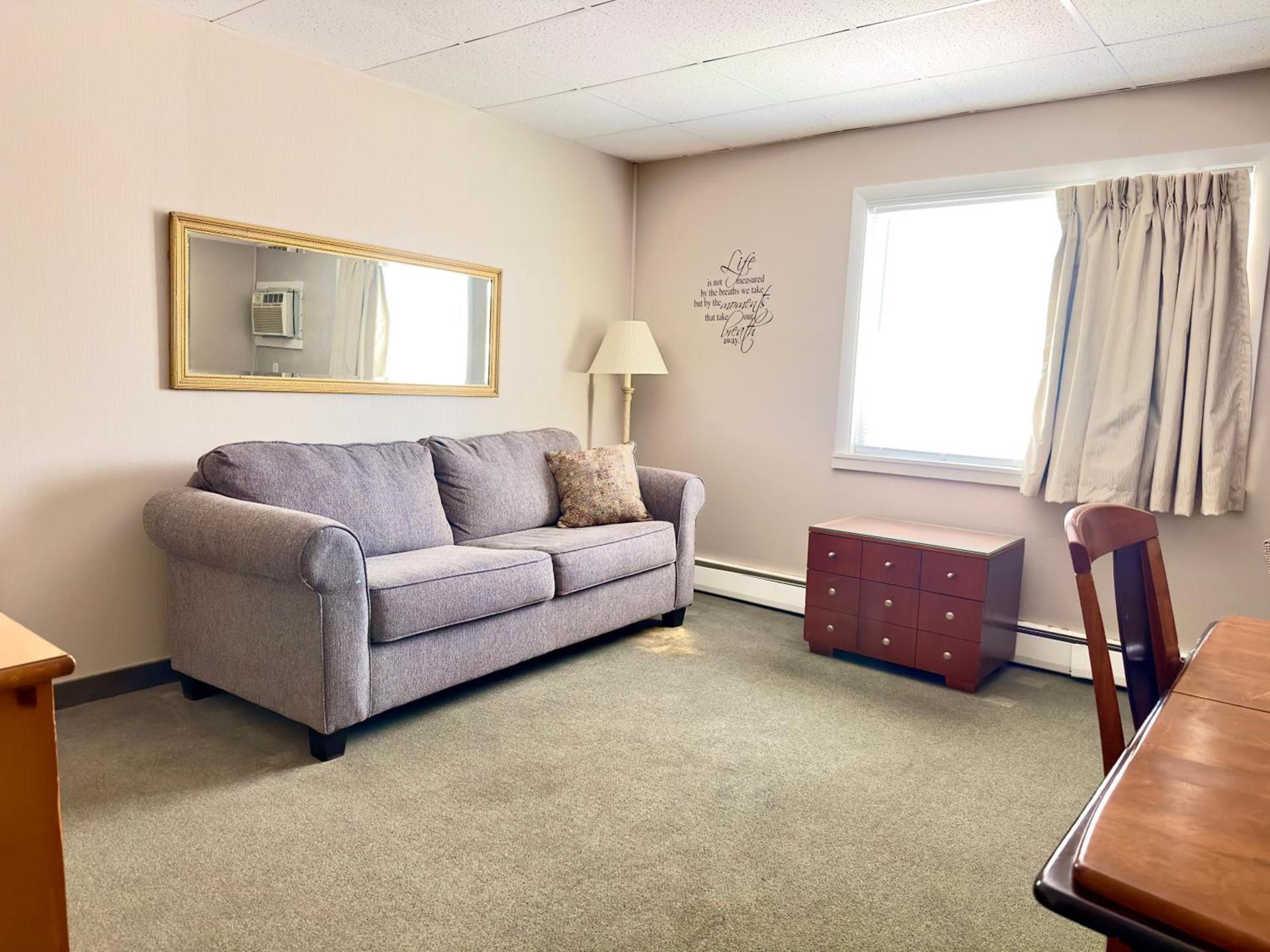Colonial Valley Motel photo 18