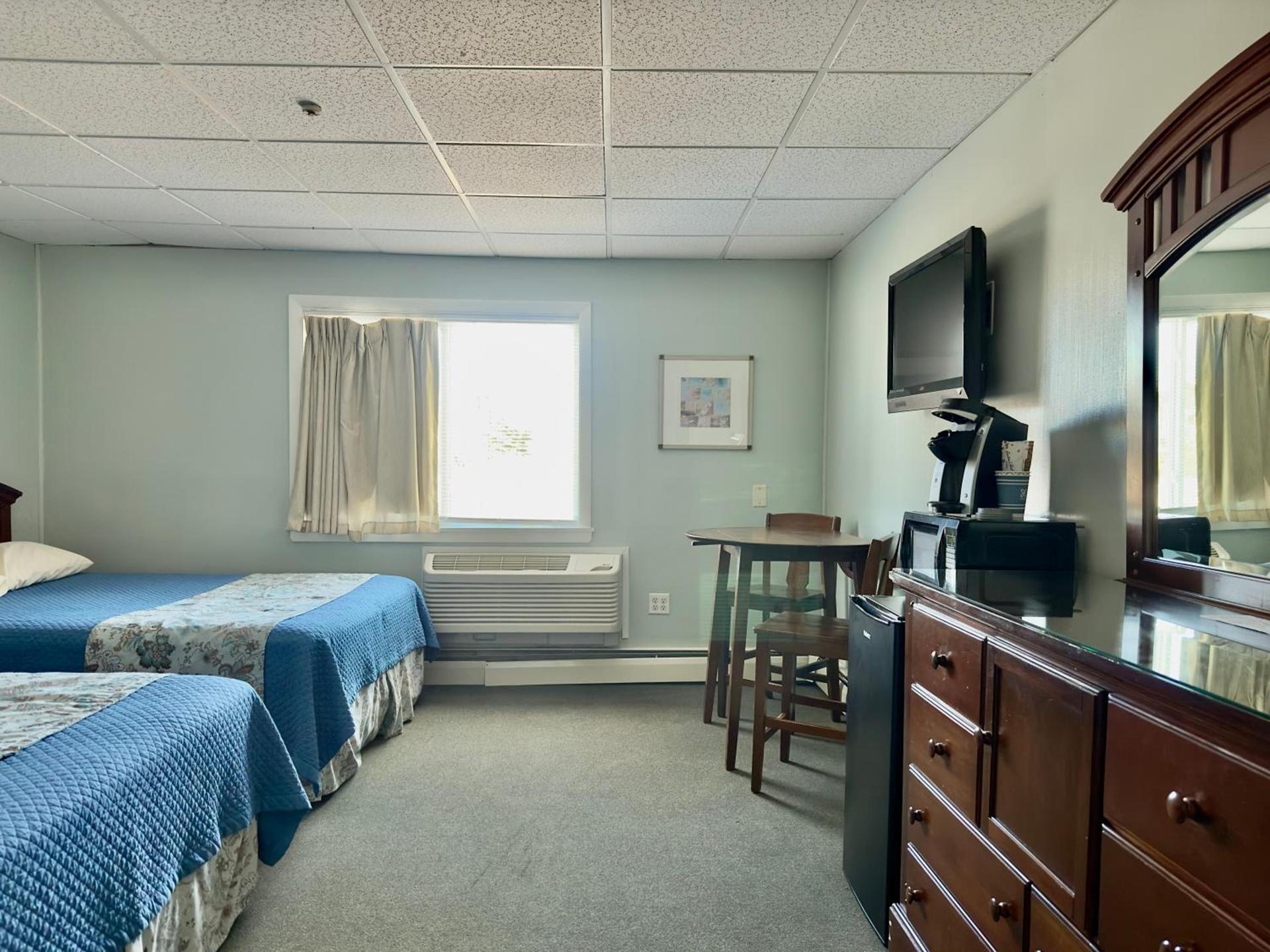 Colonial Valley Motel photo 23