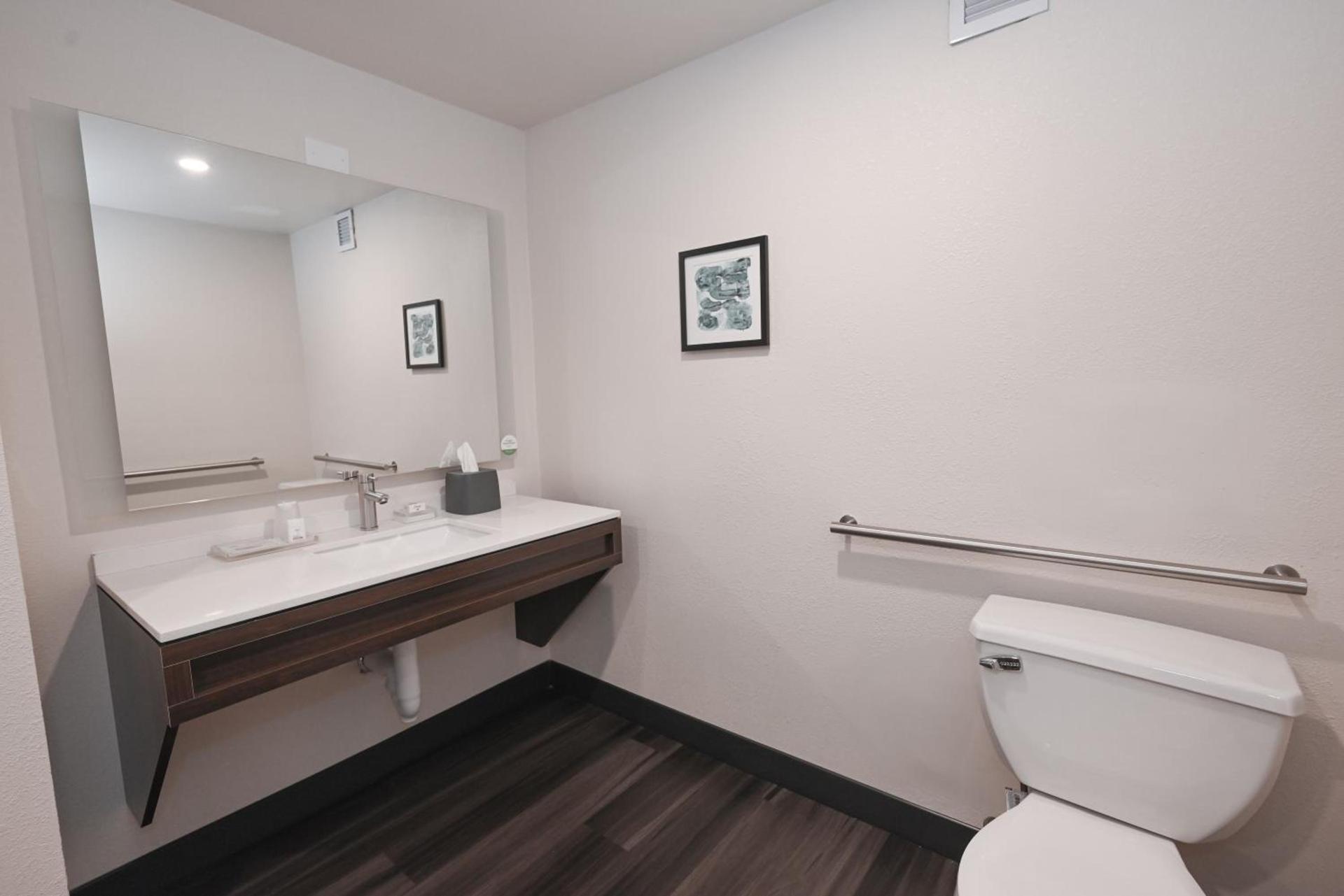 Holiday Inn Cleveland-Mayfield by IHG photo 14