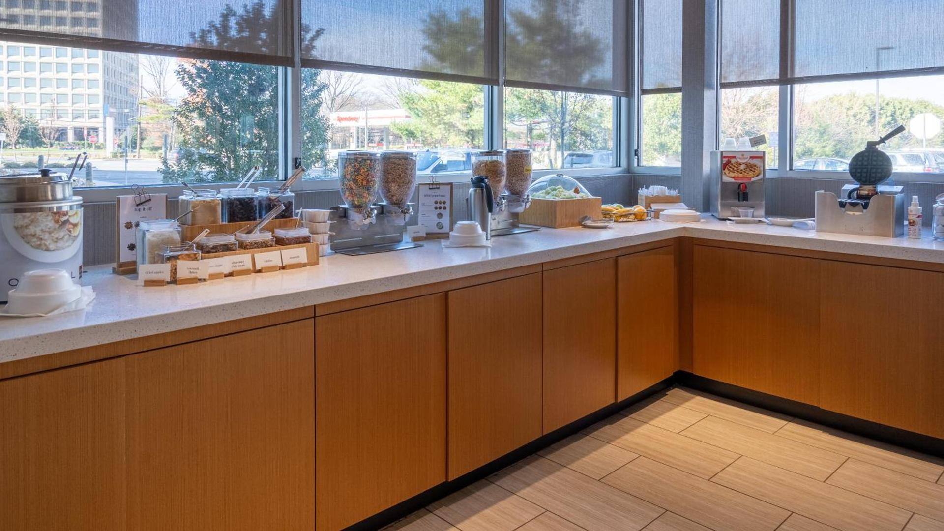 SpringHill Suites by Marriott Woodbridge photo 13