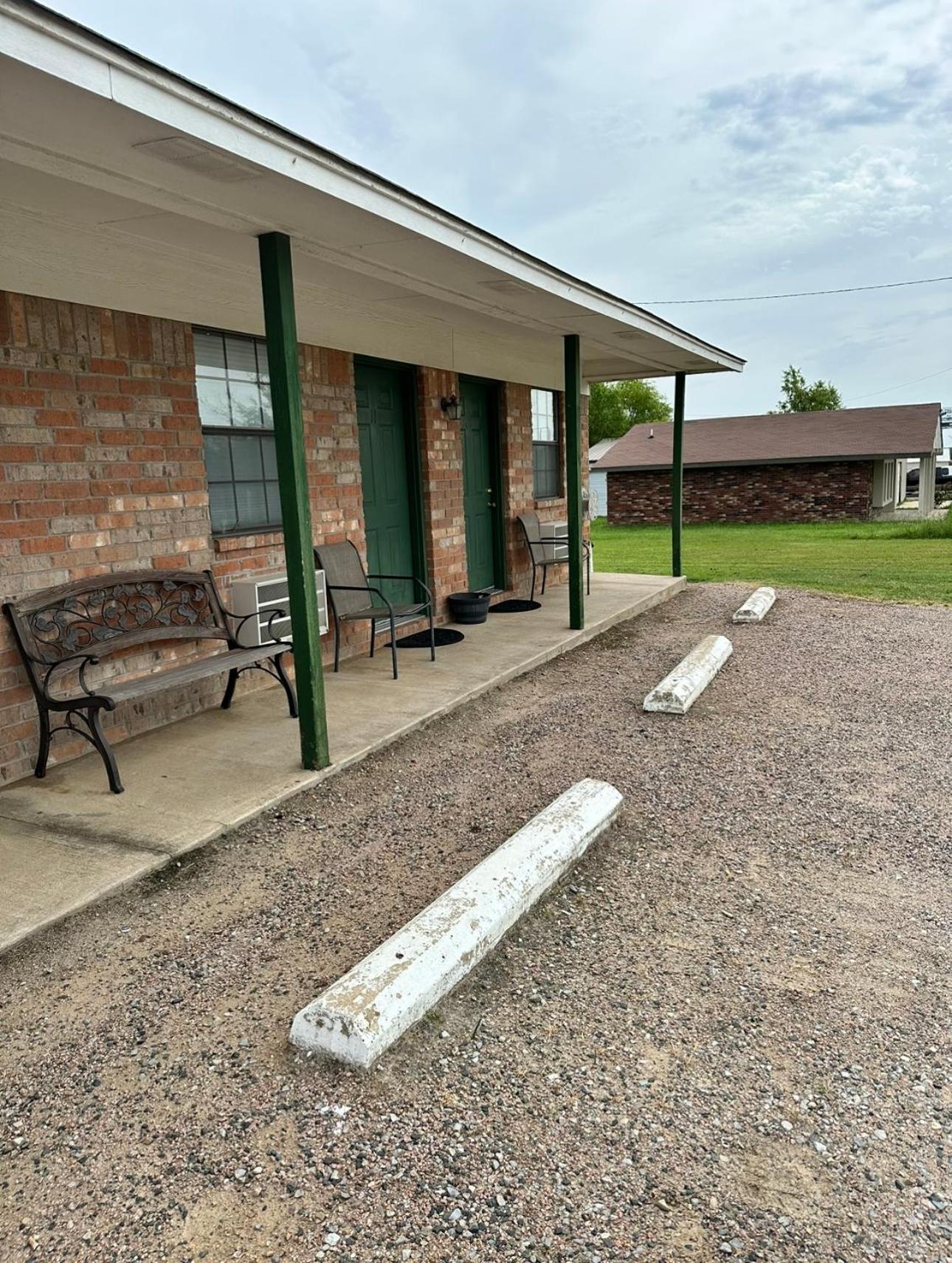Lakeside Motel, Cabins and RV photo 51
