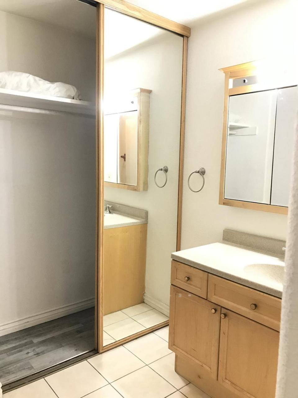 Super bedroom with private bathroom 5 photo 10