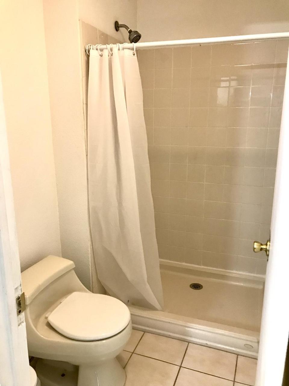 Super bedroom with private bathroom 5 photo 7
