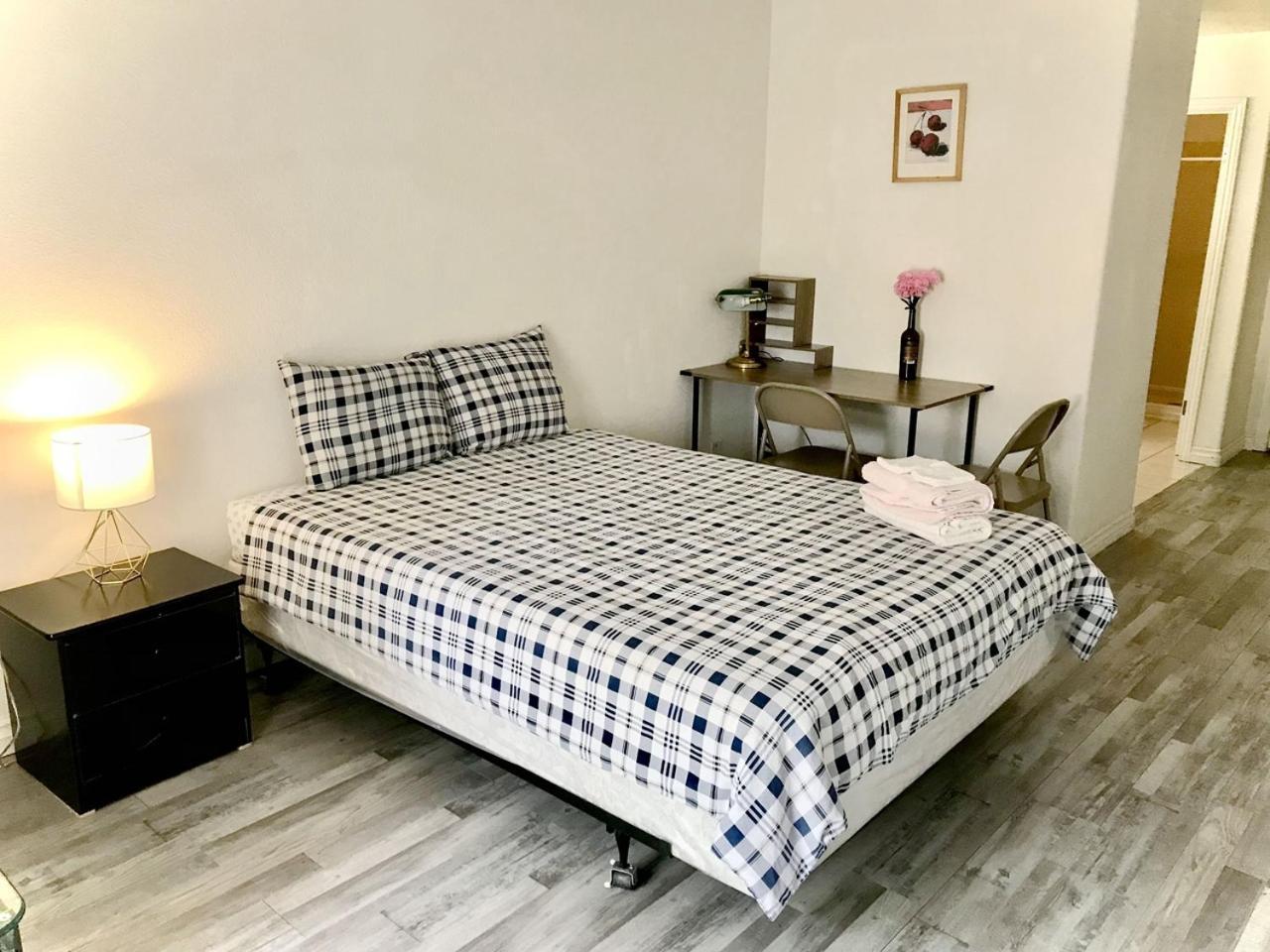 Super bedroom with private bathroom 5 photo 23