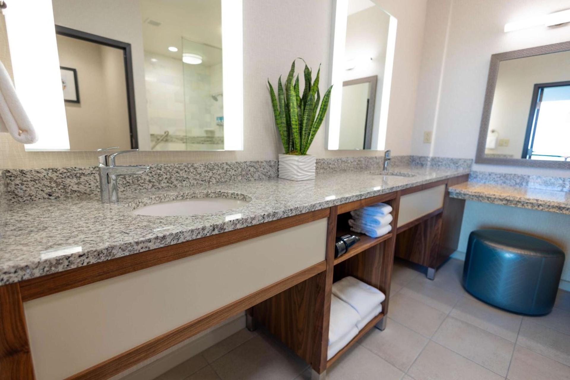 Drury Plaza Hotel Orlando - Disney Springs Area photo 43