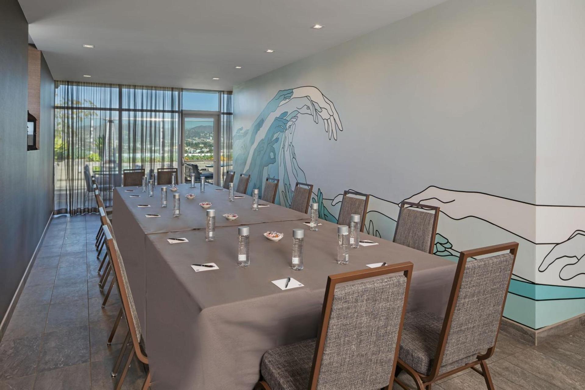 AC Hotel by Marriott Beverly Hills photo 81