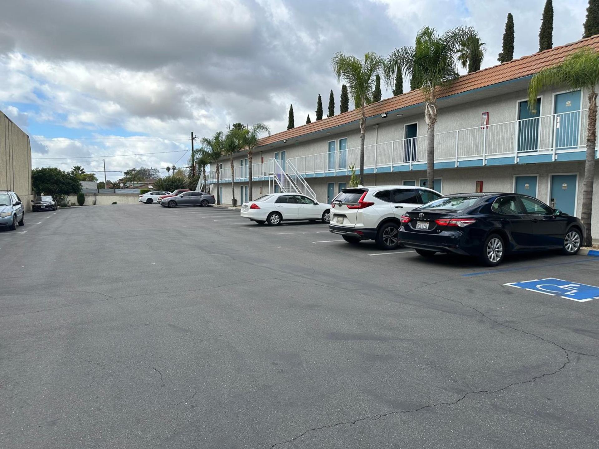 Villa Inn Anaheim photo 8