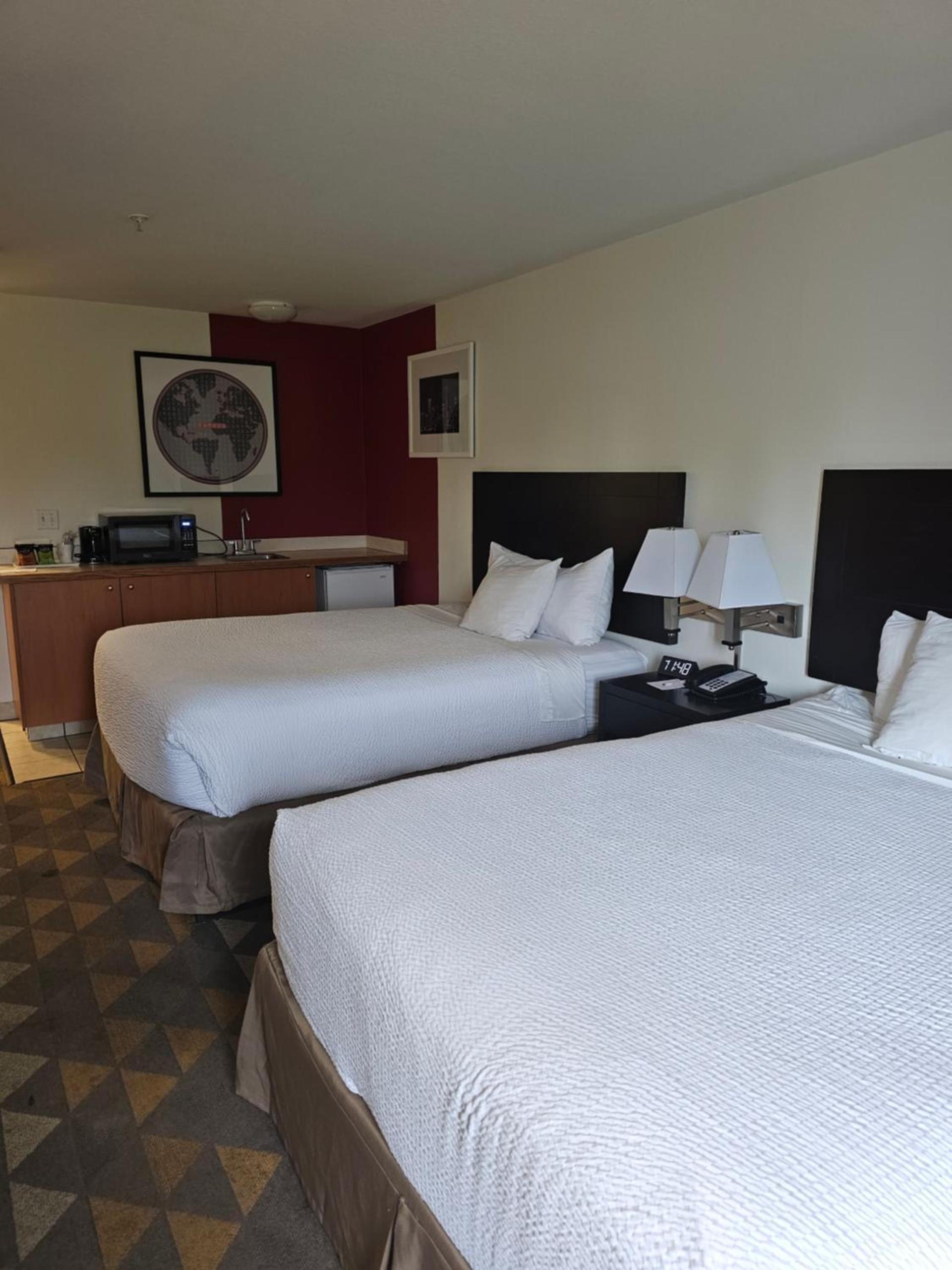 Ramada by Wyndham SeaTac Airport photo 11