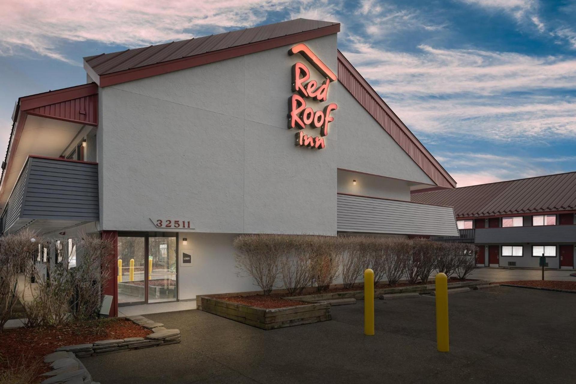 Red Roof Inn Detroit - Royal Oak/Madison Heights photo 6