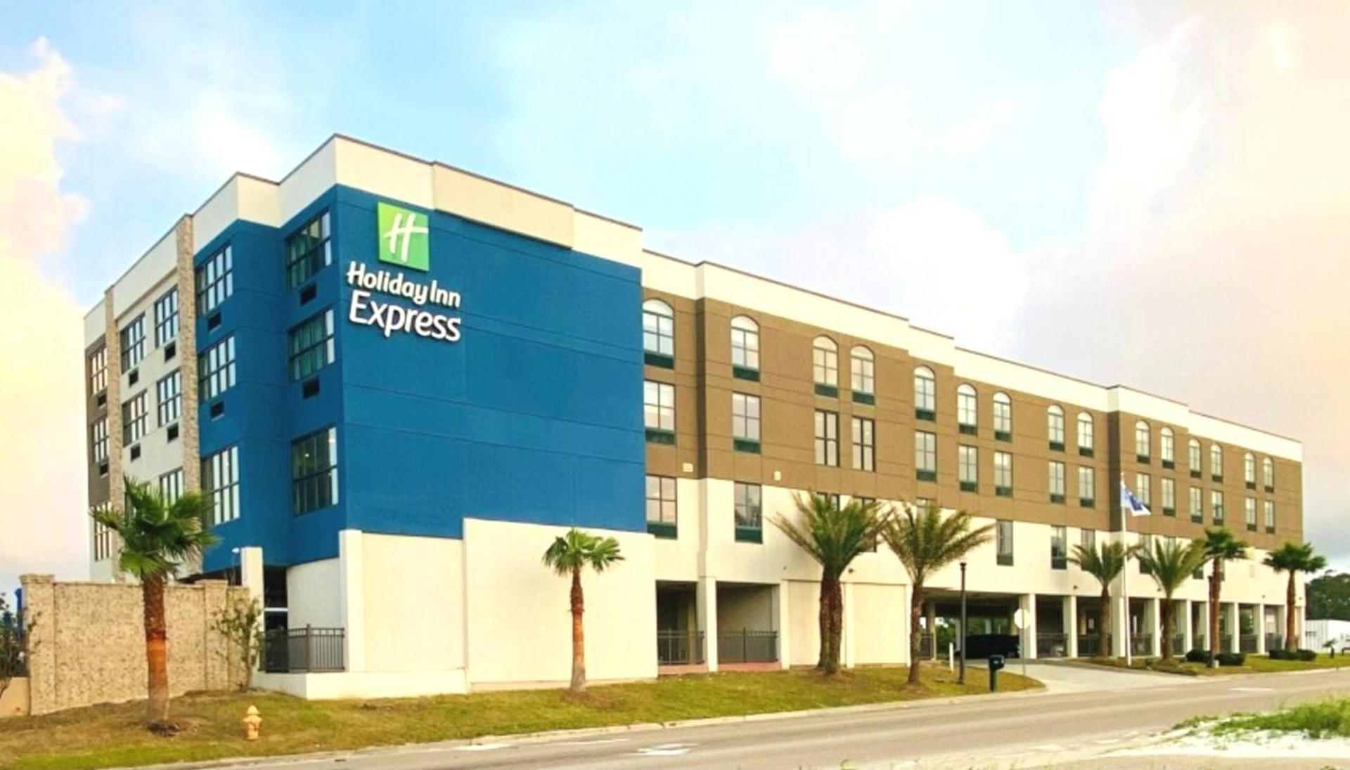 Holiday Inn Express - Gulfport Beach by IHG photo 65