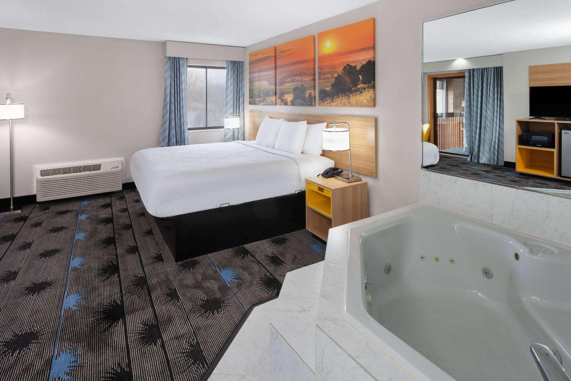 Days Inn by Wyndham Wooster photo 22