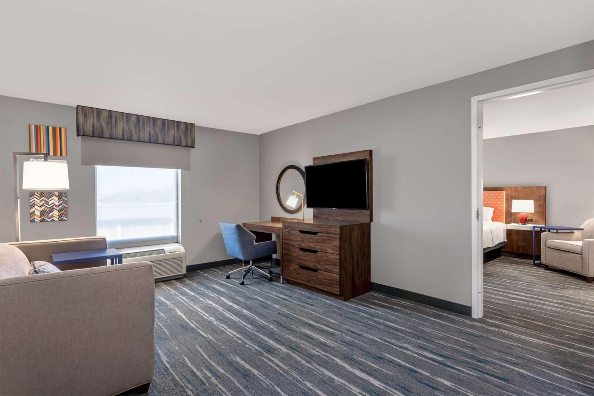 Hampton Inn & Suites Richmond photo 20