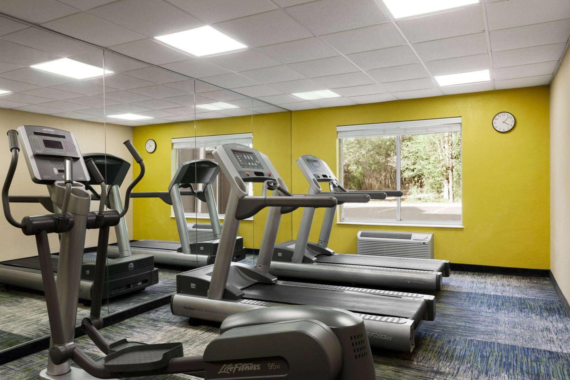 Baymont by Wyndham Lithia Springs Atlanta photo 4