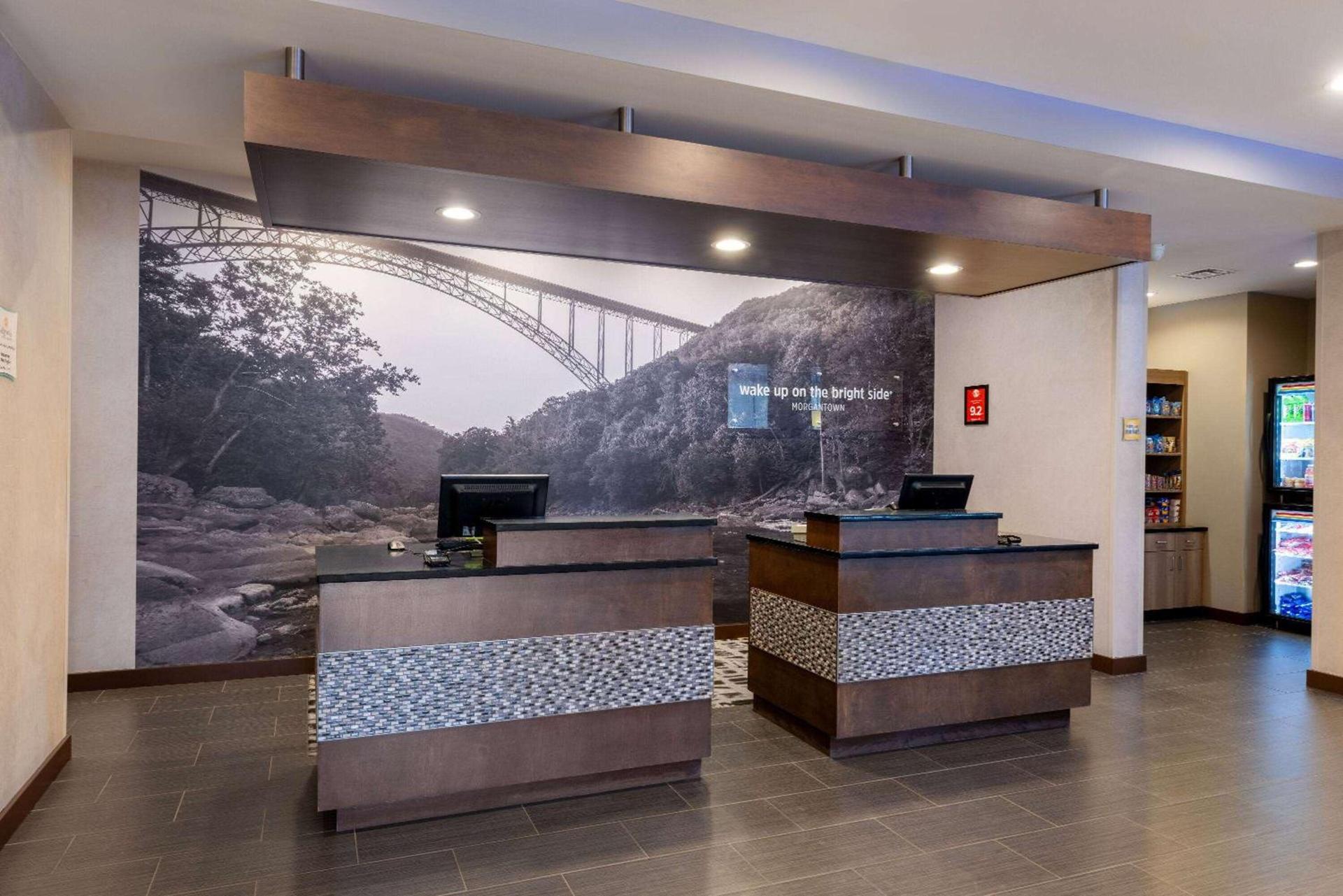 La Quinta by Wyndham Morgantown photo 9