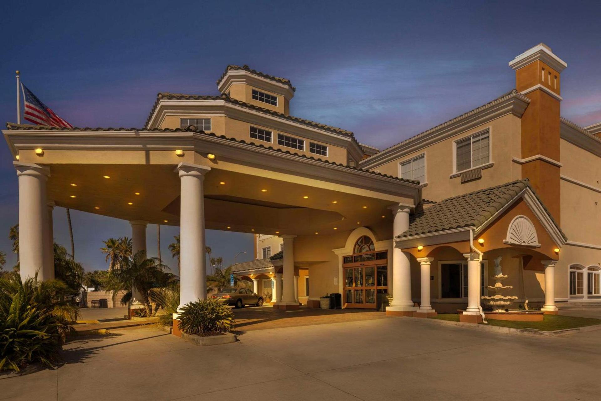 Comfort Suites Oceanside Camp Pendleton Area — hotel in Oceanside
