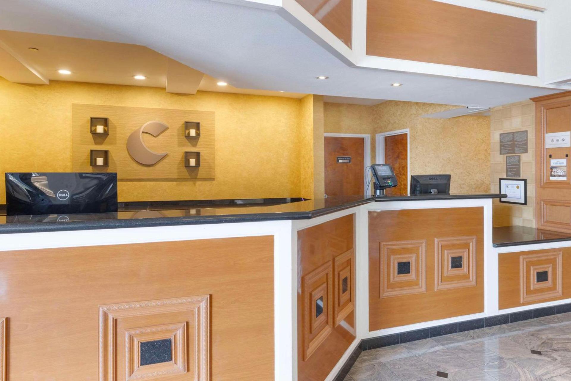 Comfort Suites Oceanside Camp Pendleton Area photo 5