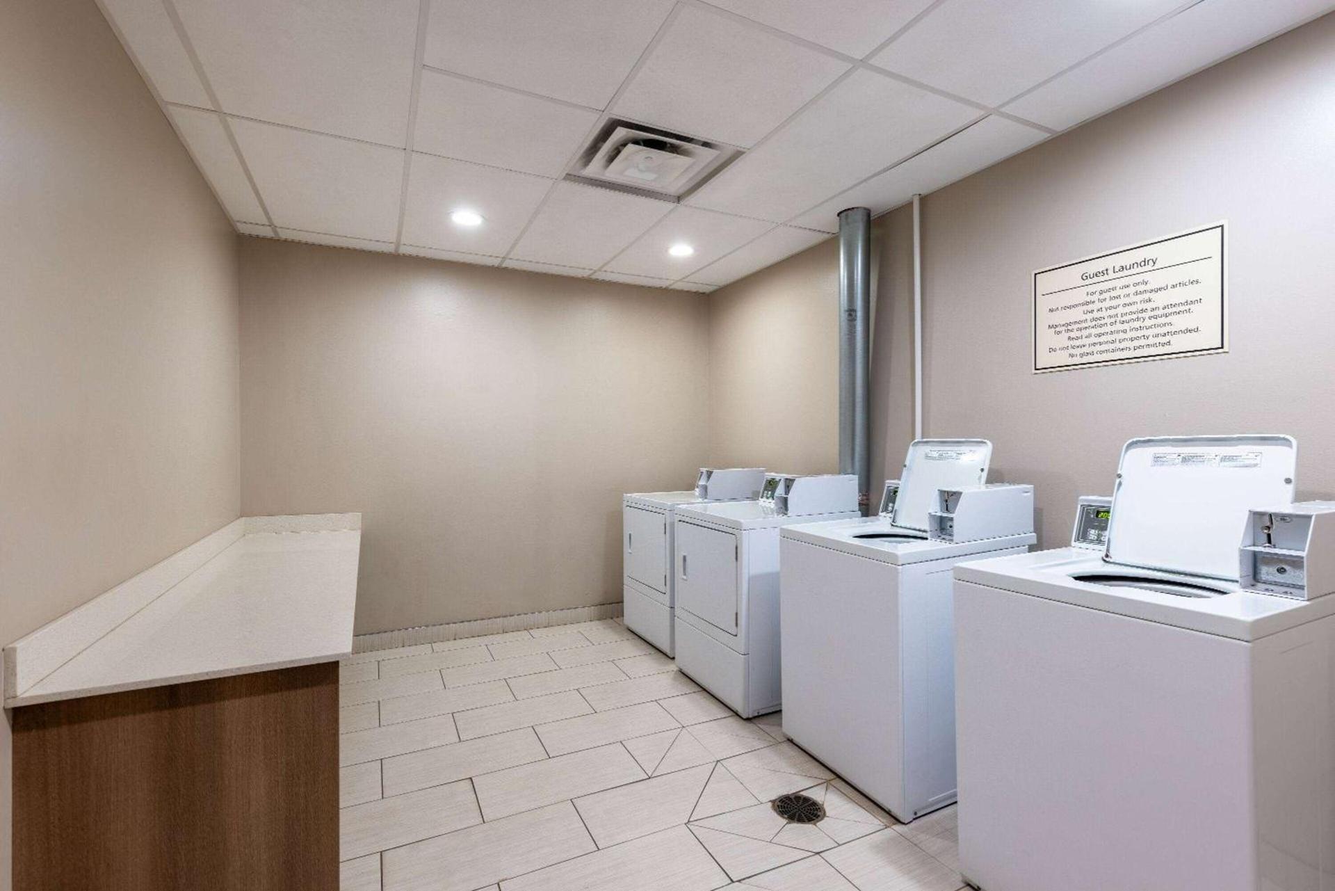 La Quinta by Wyndham Morgantown photo 66
