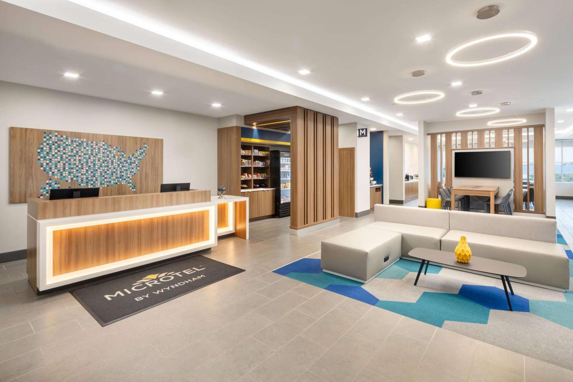 Microtel Inn & Suites by Wyndham Macedon photo 5