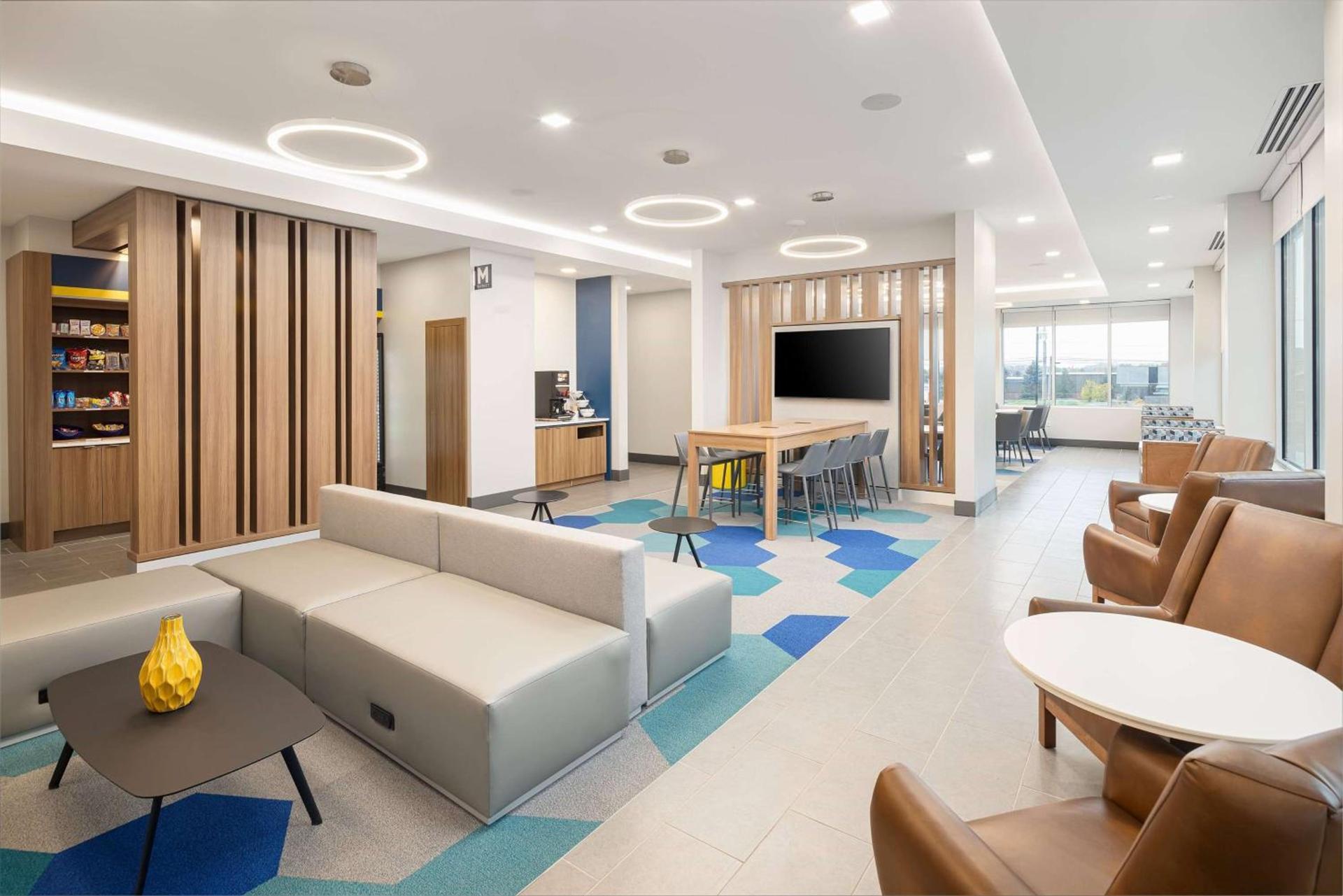 Microtel Inn & Suites by Wyndham Macedon photo 6