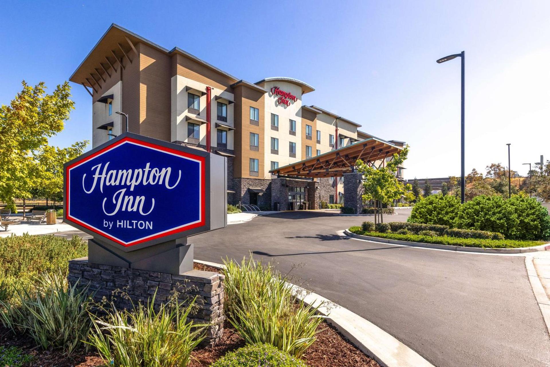 Hampton Inn San Jose Cherry Ave, CA photo 3