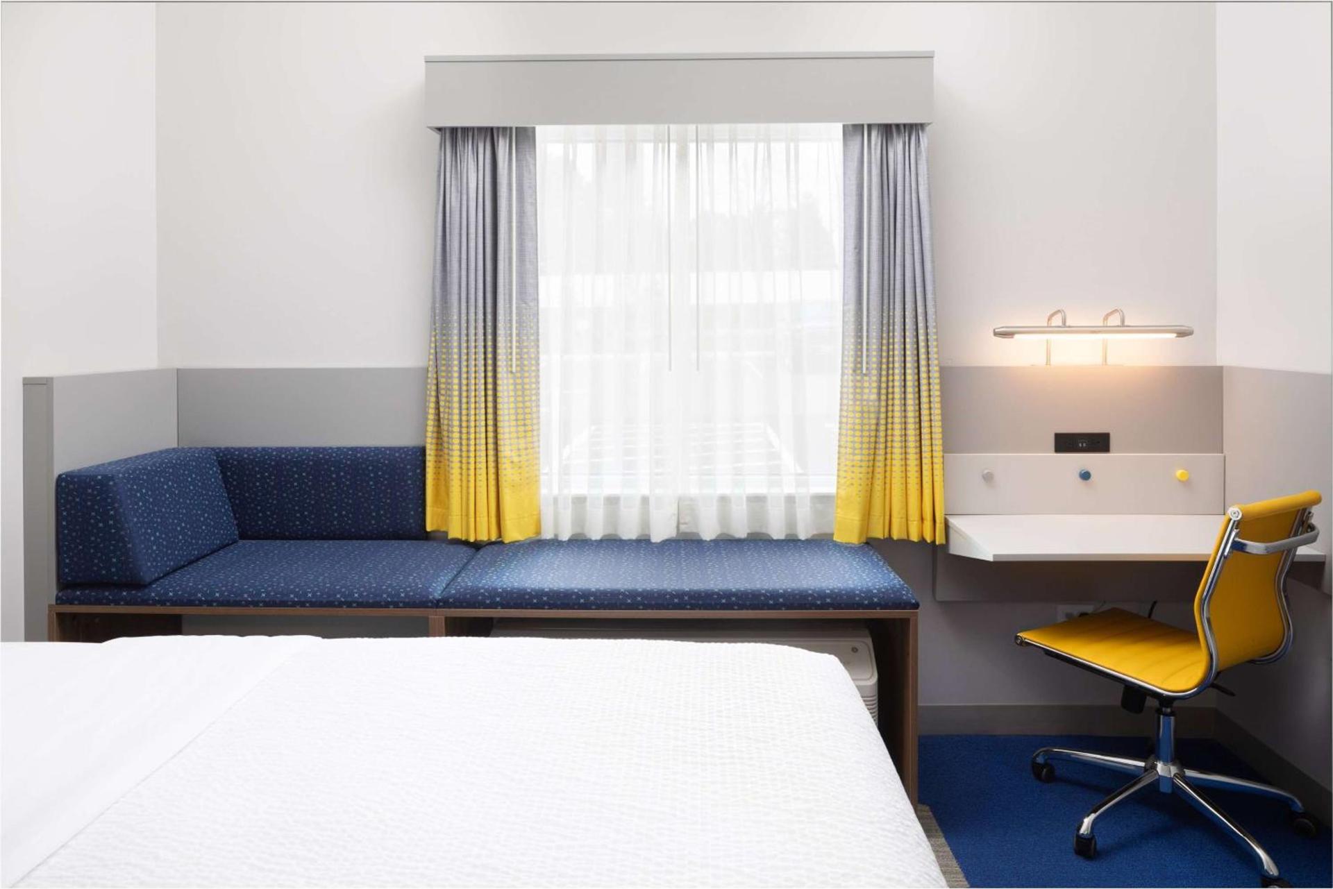 Microtel Inn & Suites by Wyndham Macedon photo 23