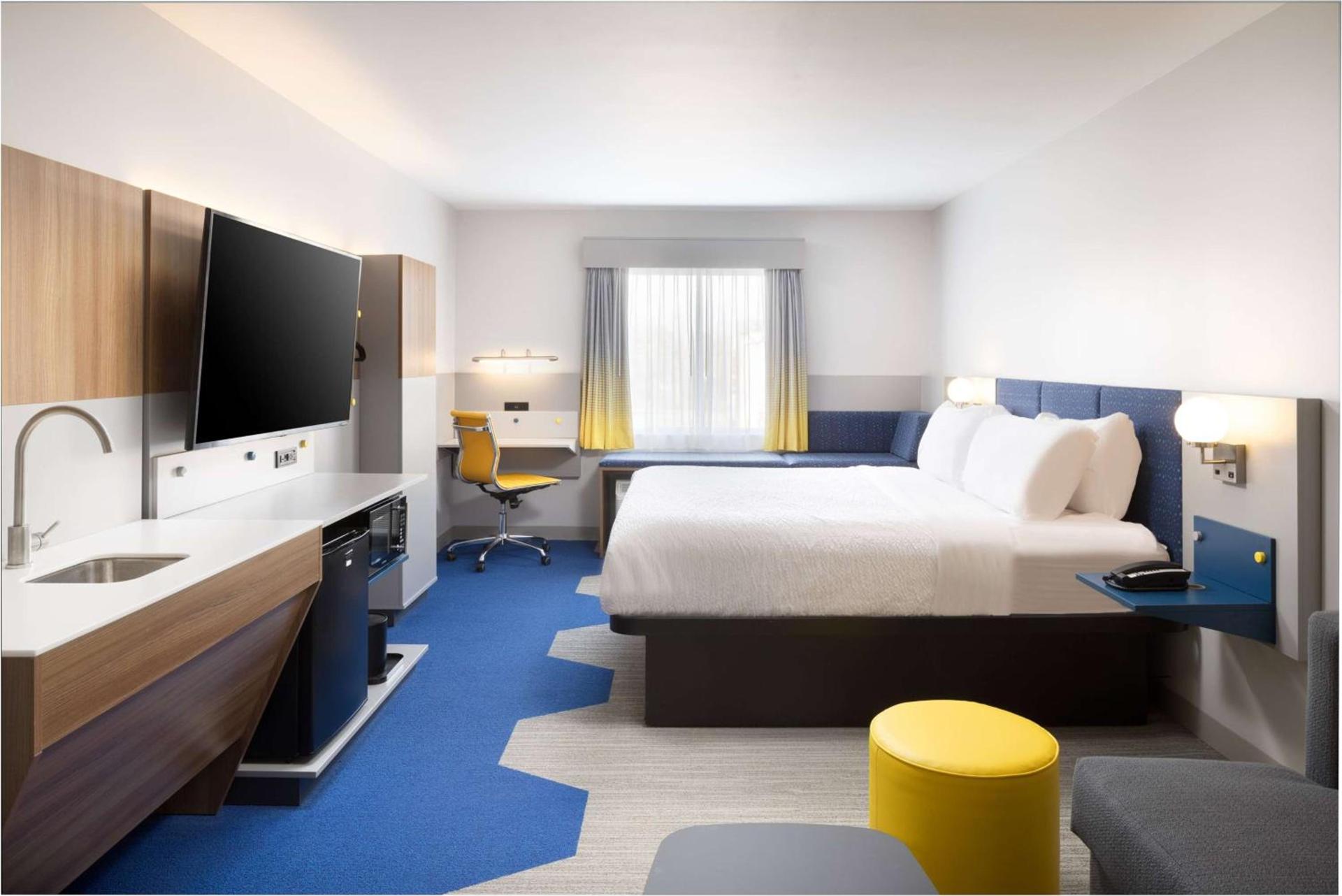 Microtel Inn & Suites by Wyndham Macedon photo 25