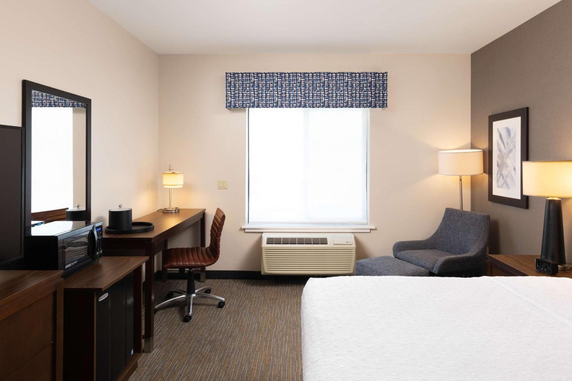 Hampton Inn San Jose Cherry Ave, CA photo 24