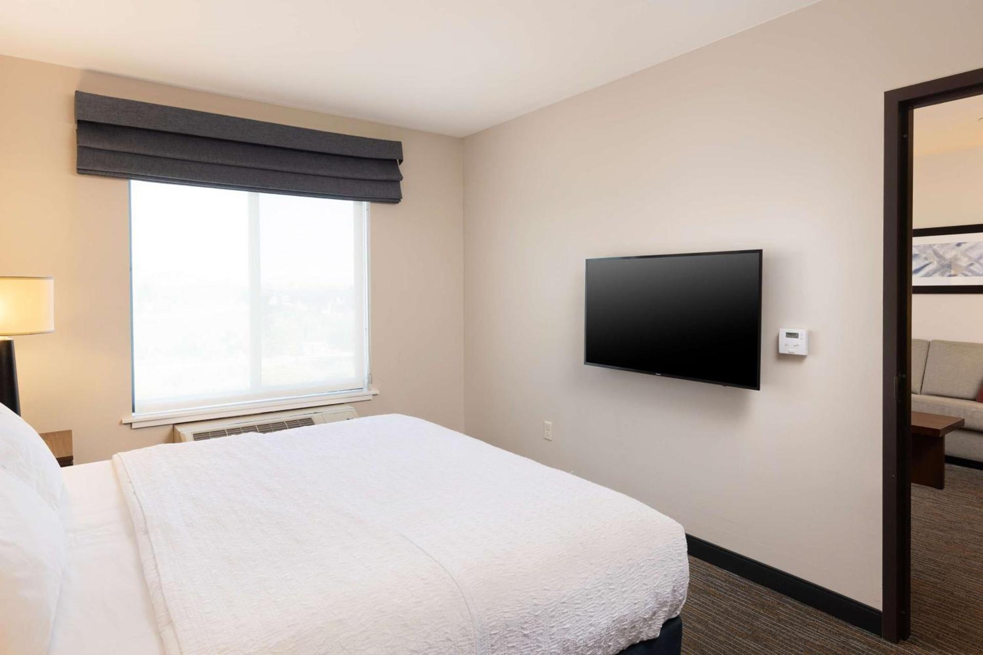 Hampton Inn San Jose Cherry Ave, CA photo 15
