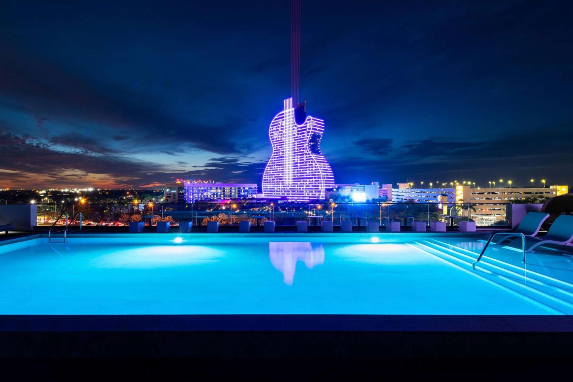 Dolce by Wyndham Hollywood photo 2