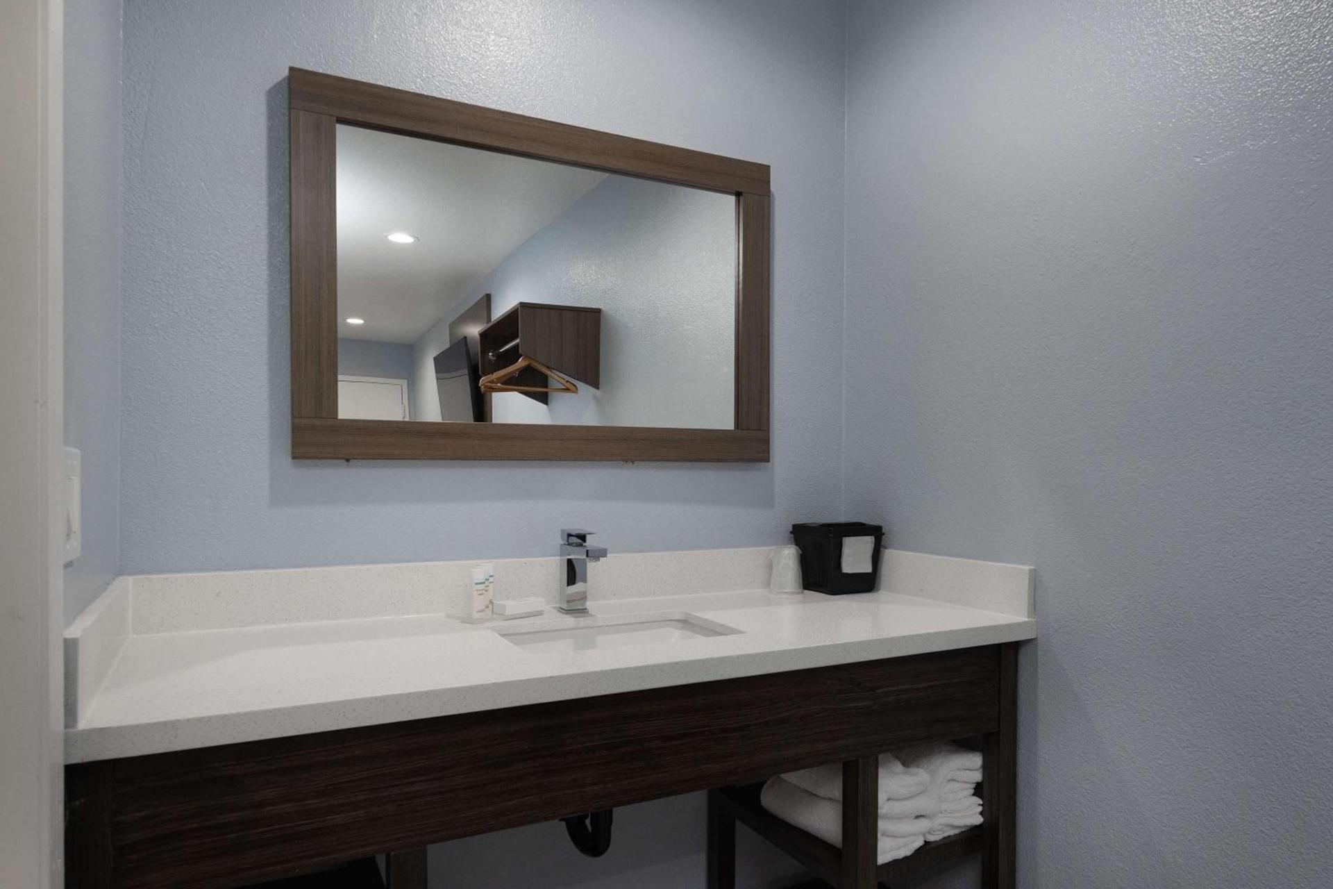 Days Inn by Wyndham Arroyo Grande Pismo Beach photo 10