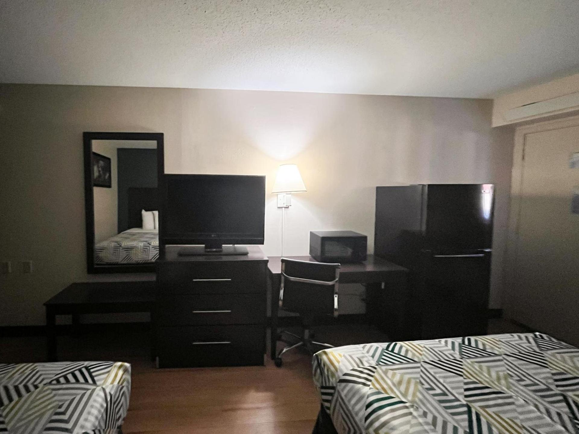 Studio 6 Suites Shreveport, LA Industrial Loop photo 12