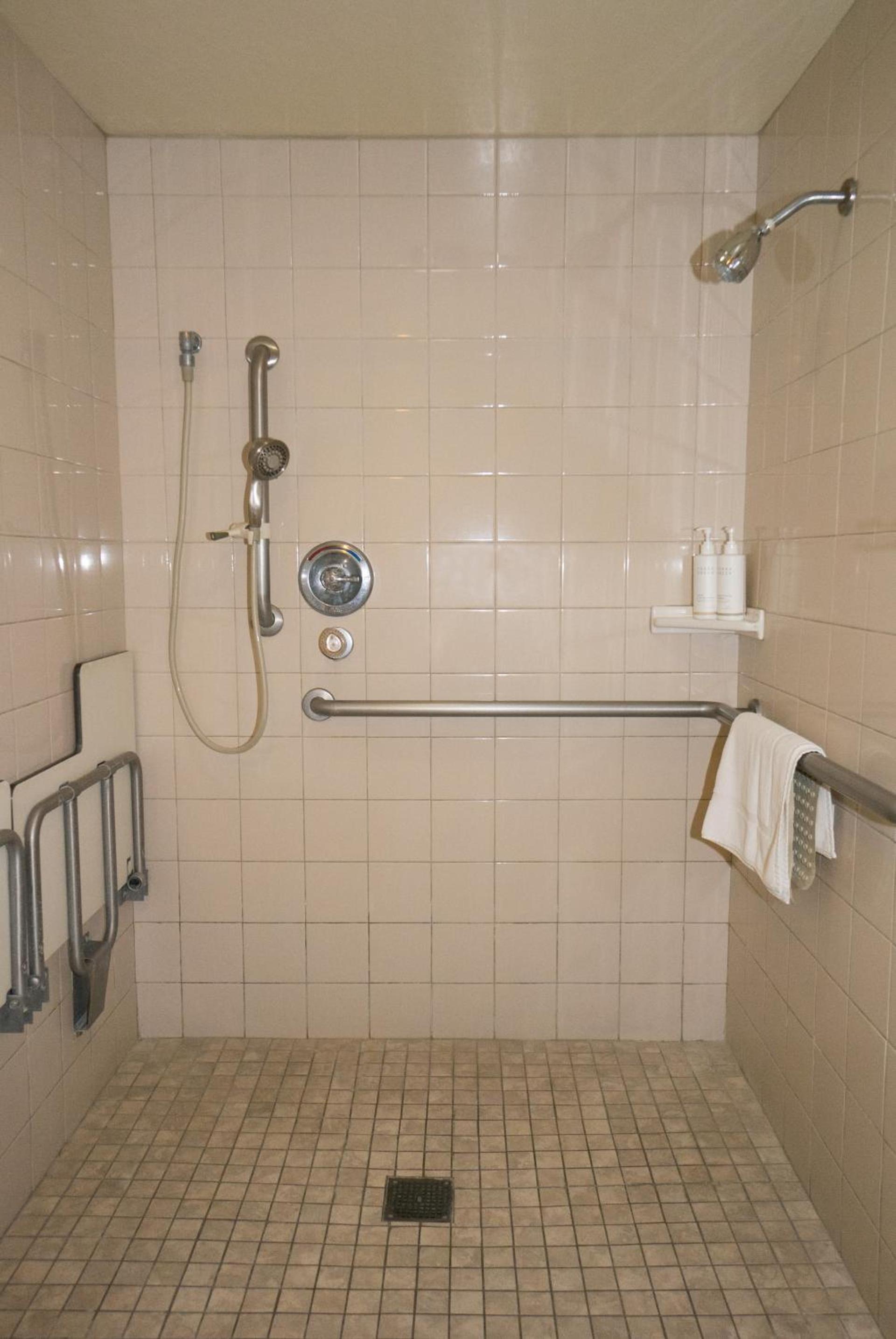 Travelodge by Wyndham Monterey Bay photo 47