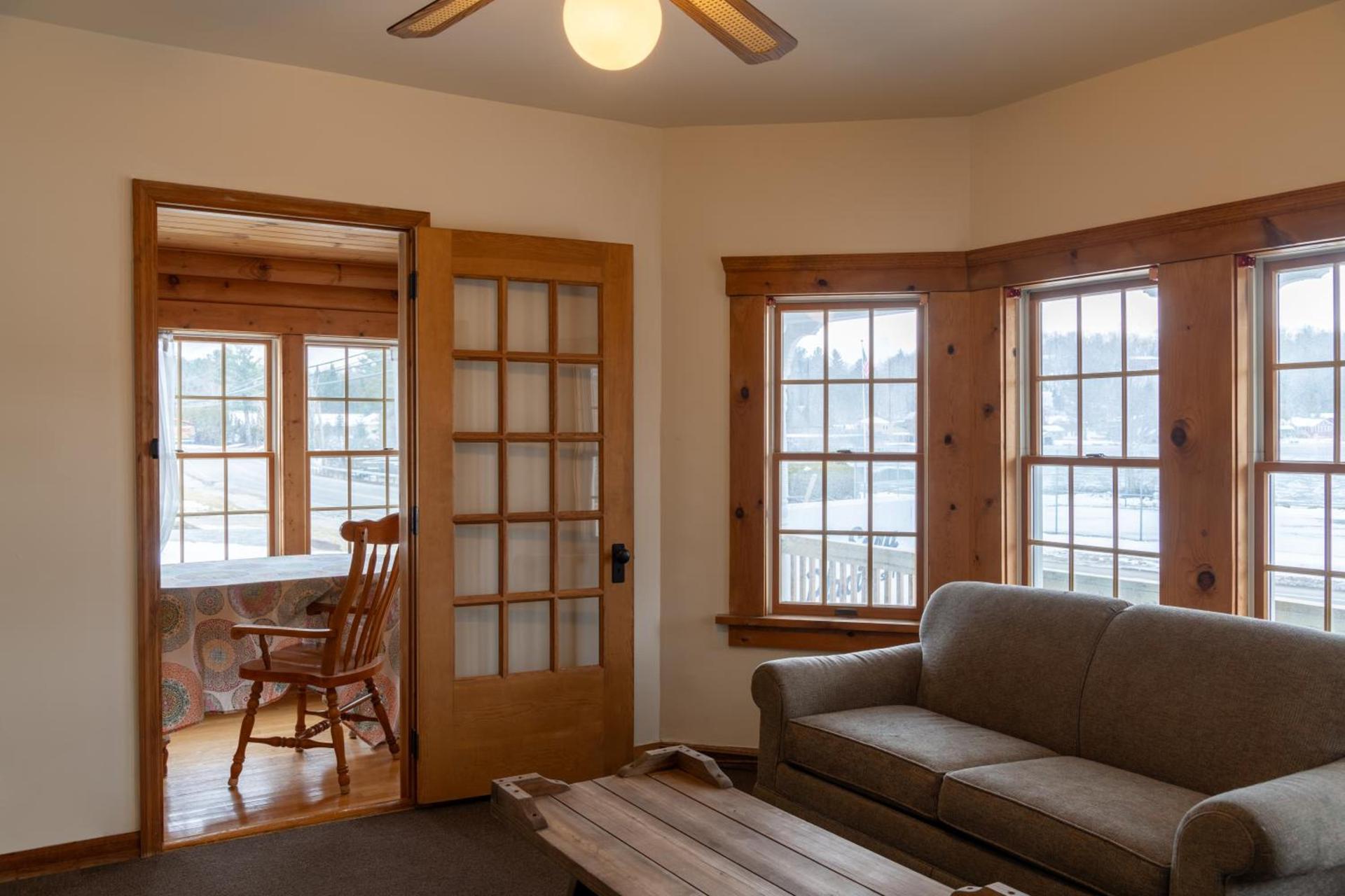 Sara Placid Inn & Suites photo 32