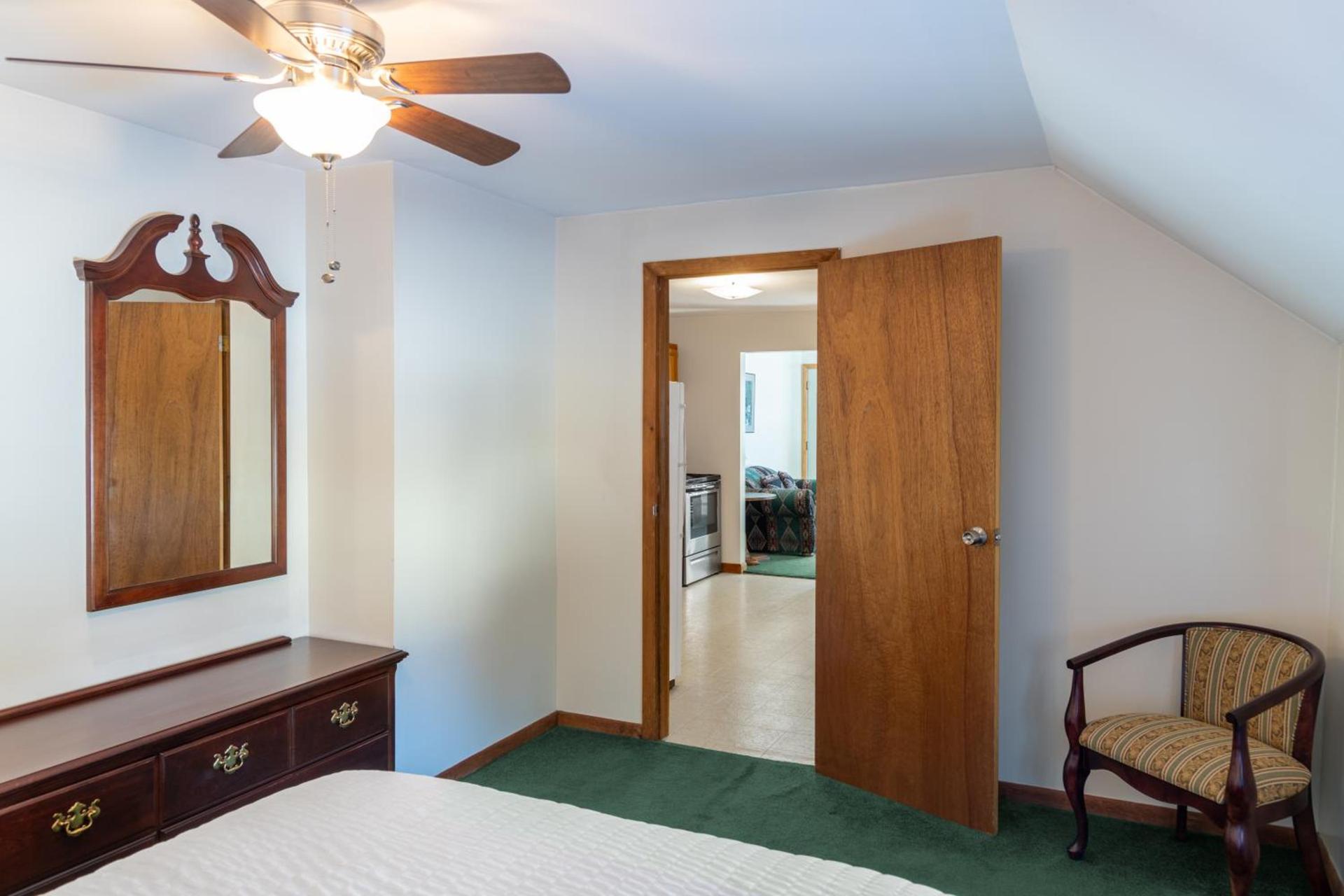 Sara Placid Inn & Suites photo 27