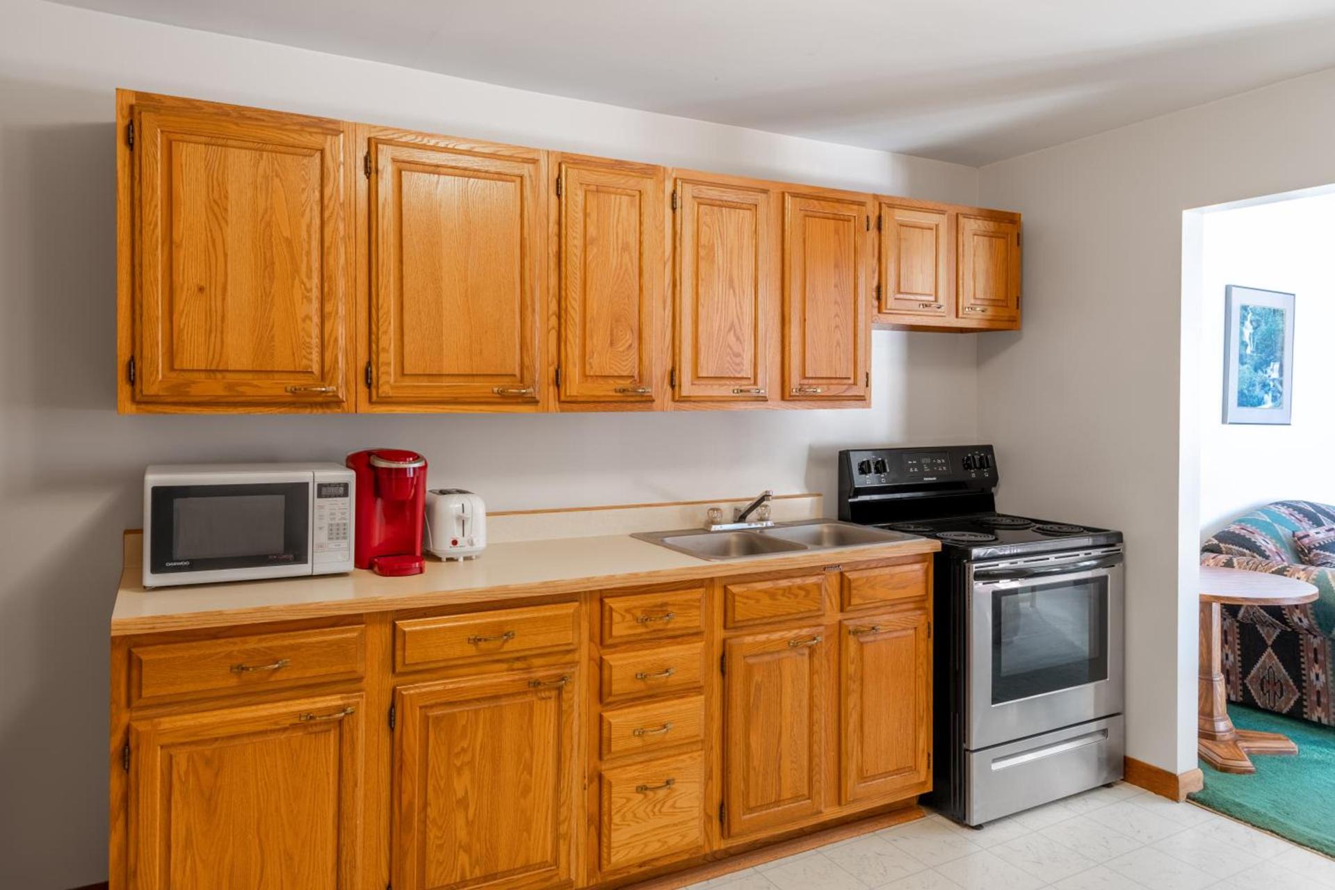 Sara Placid Inn & Suites photo 24