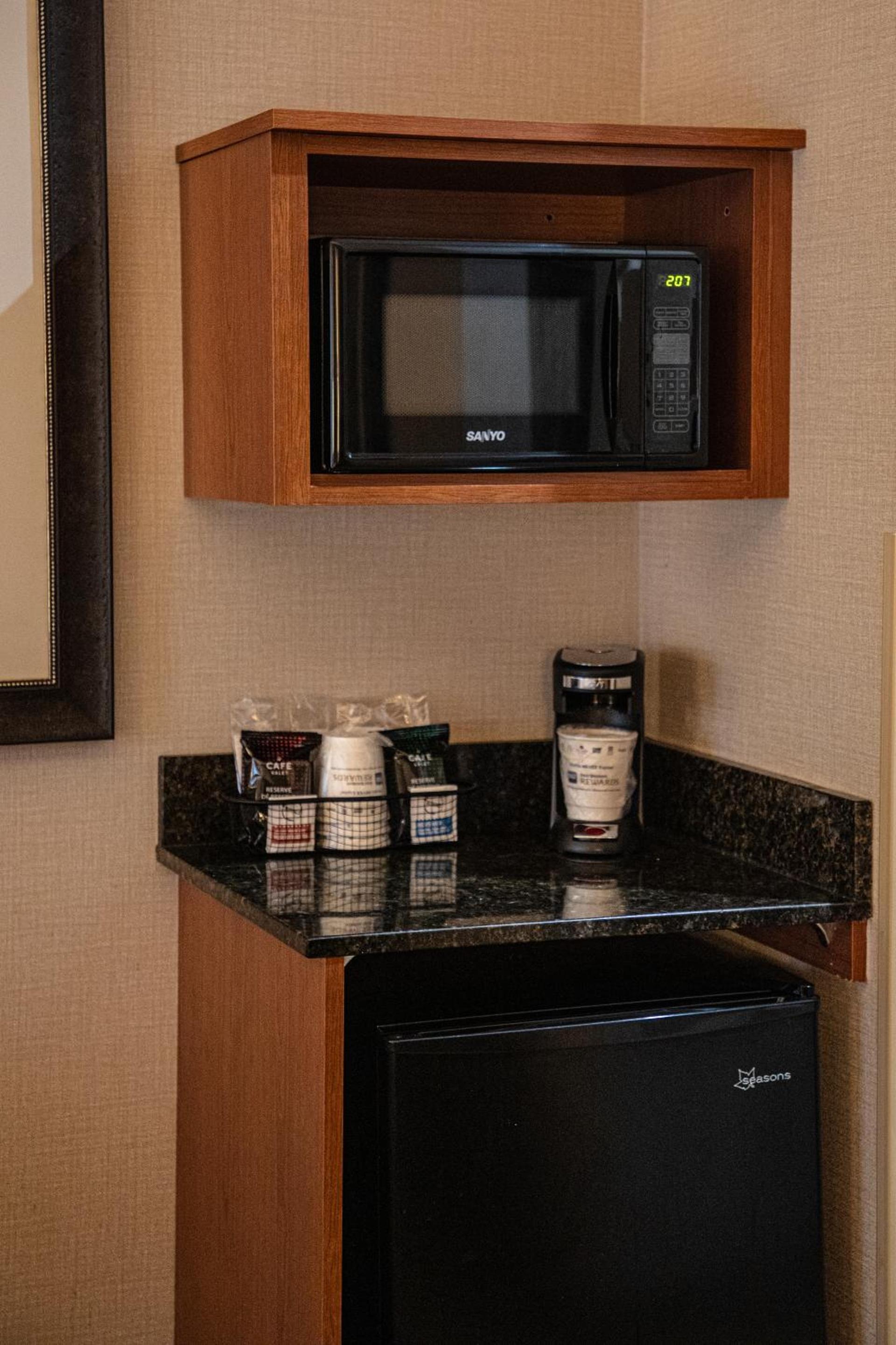 Best Western University Inn and Suites photo 36