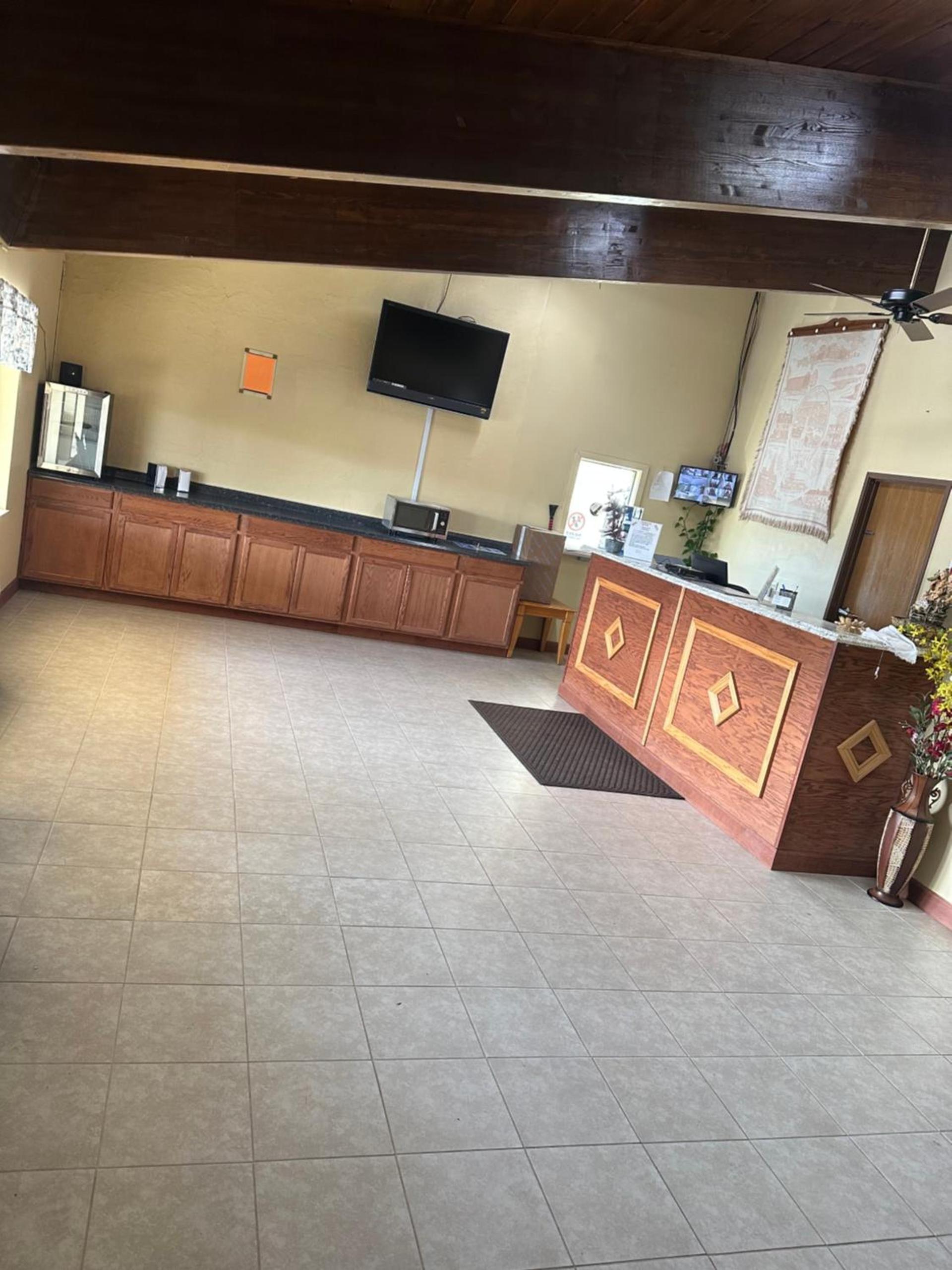 Executive Inn photo 5