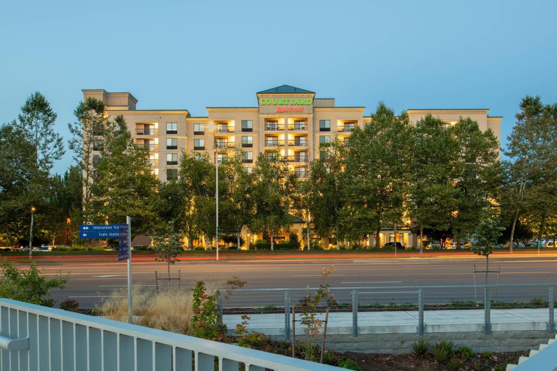 Courtyard Seattle Sea-Tac Area photo 1
