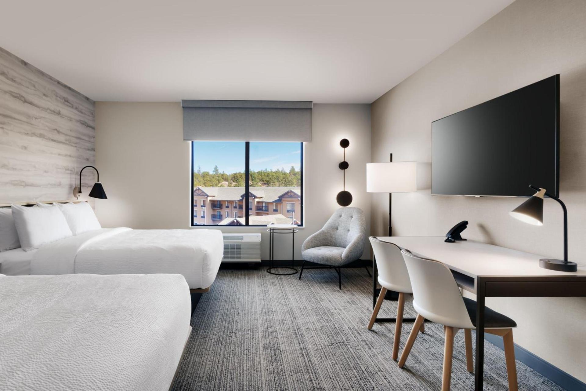 TownePlace Suites by Marriott Show Low photo 29
