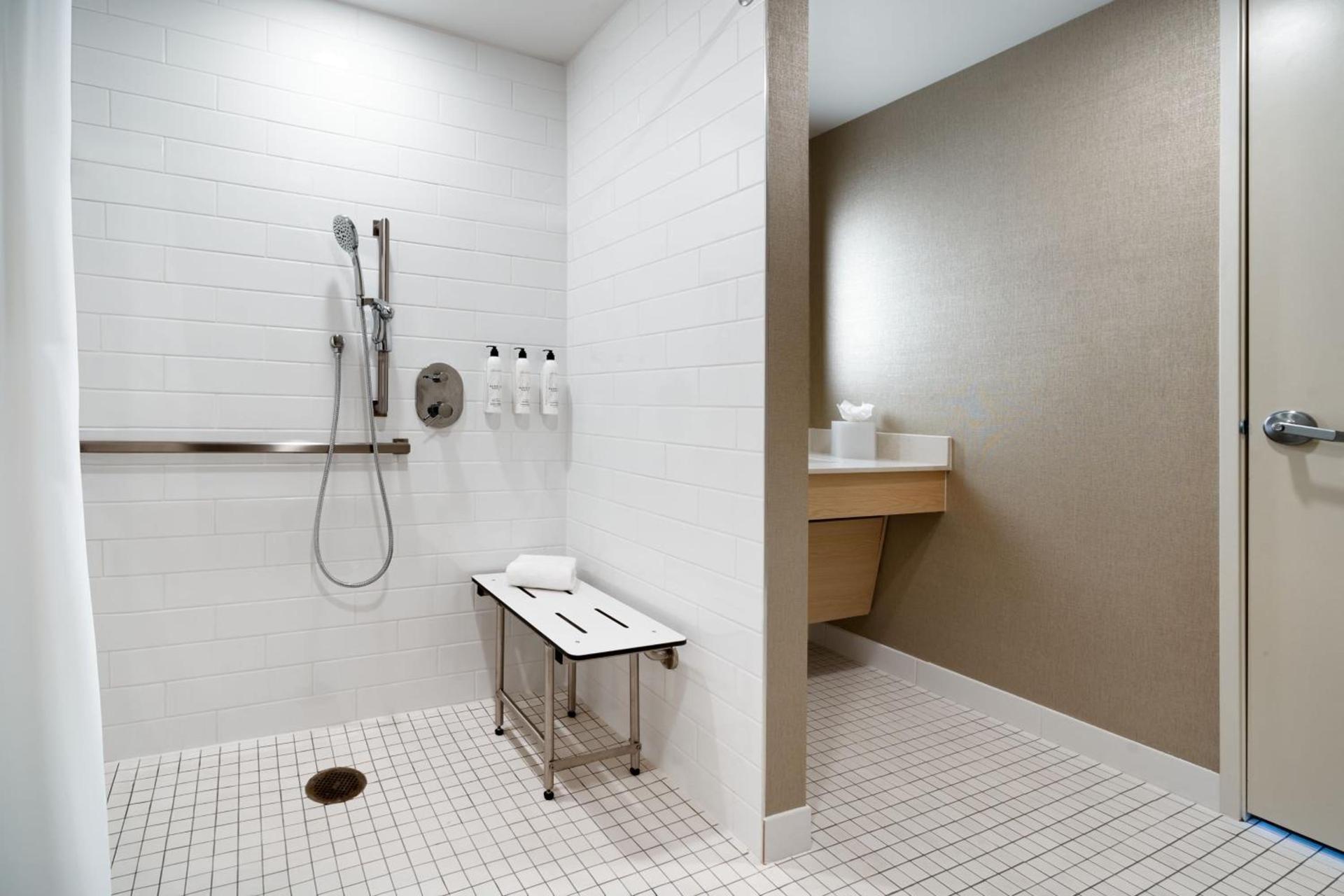 TownePlace Suites by Marriott Show Low photo 32