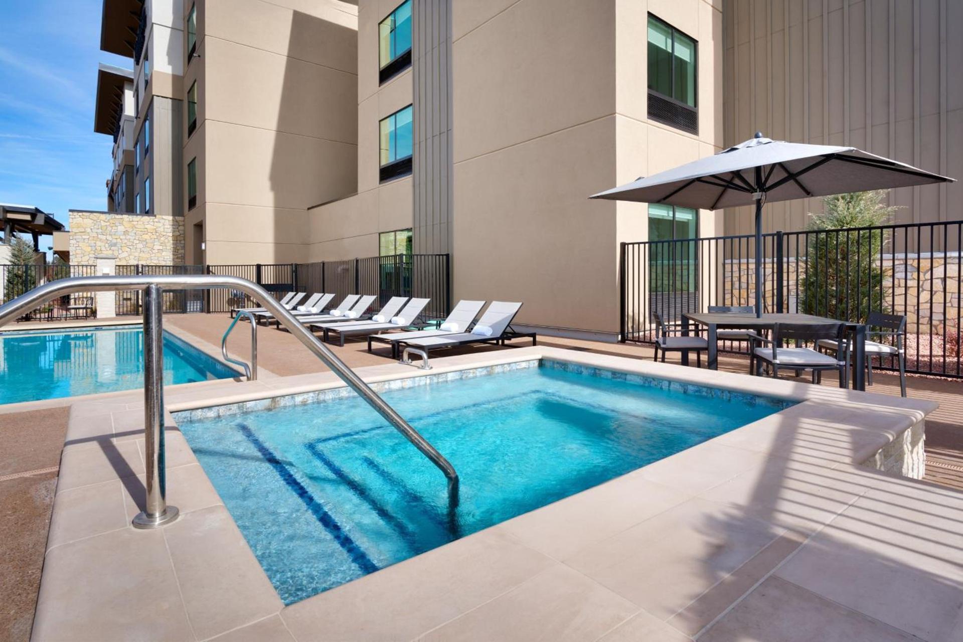 TownePlace Suites by Marriott Show Low photo 49