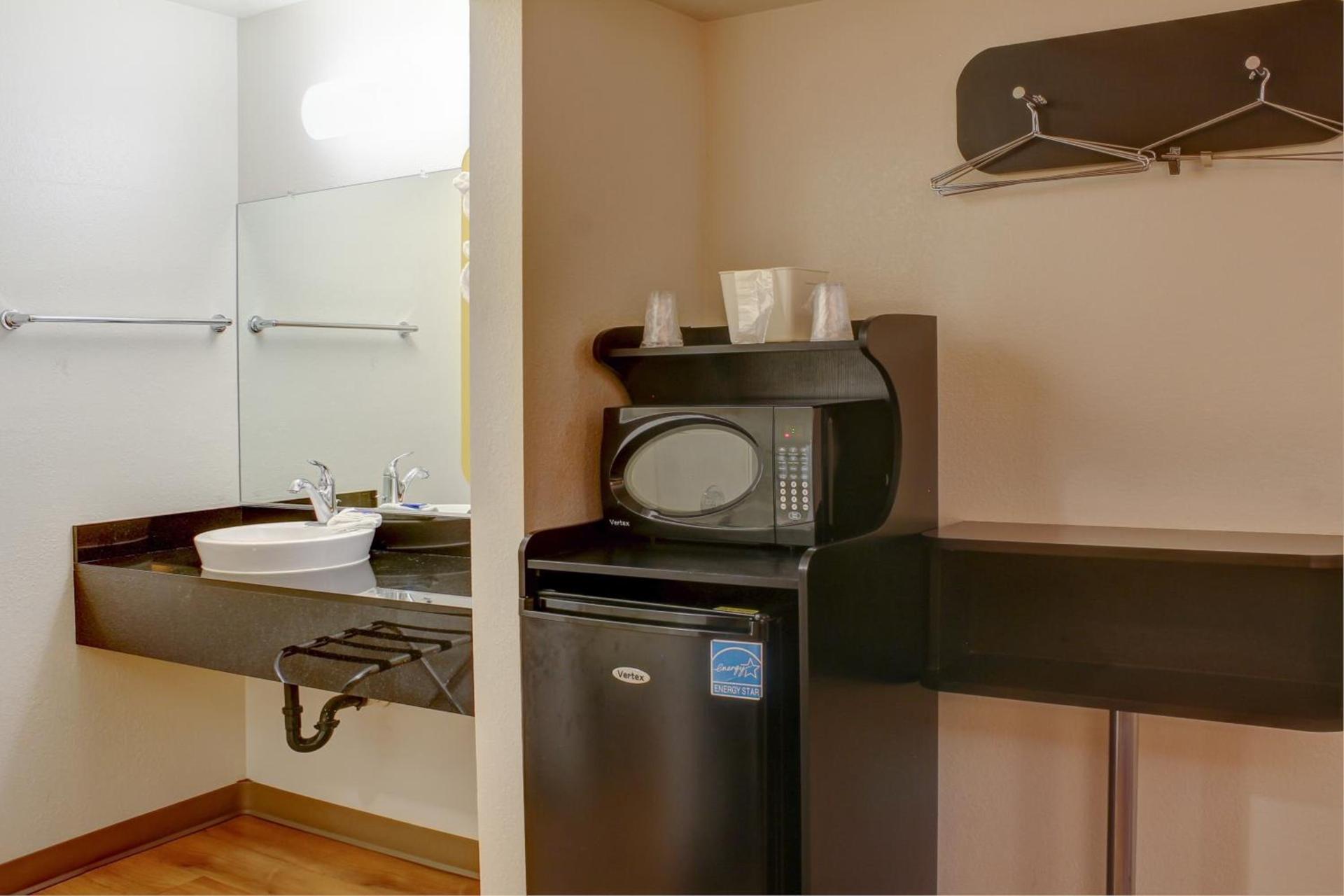 Motel 6-Bishop, CA photo 40