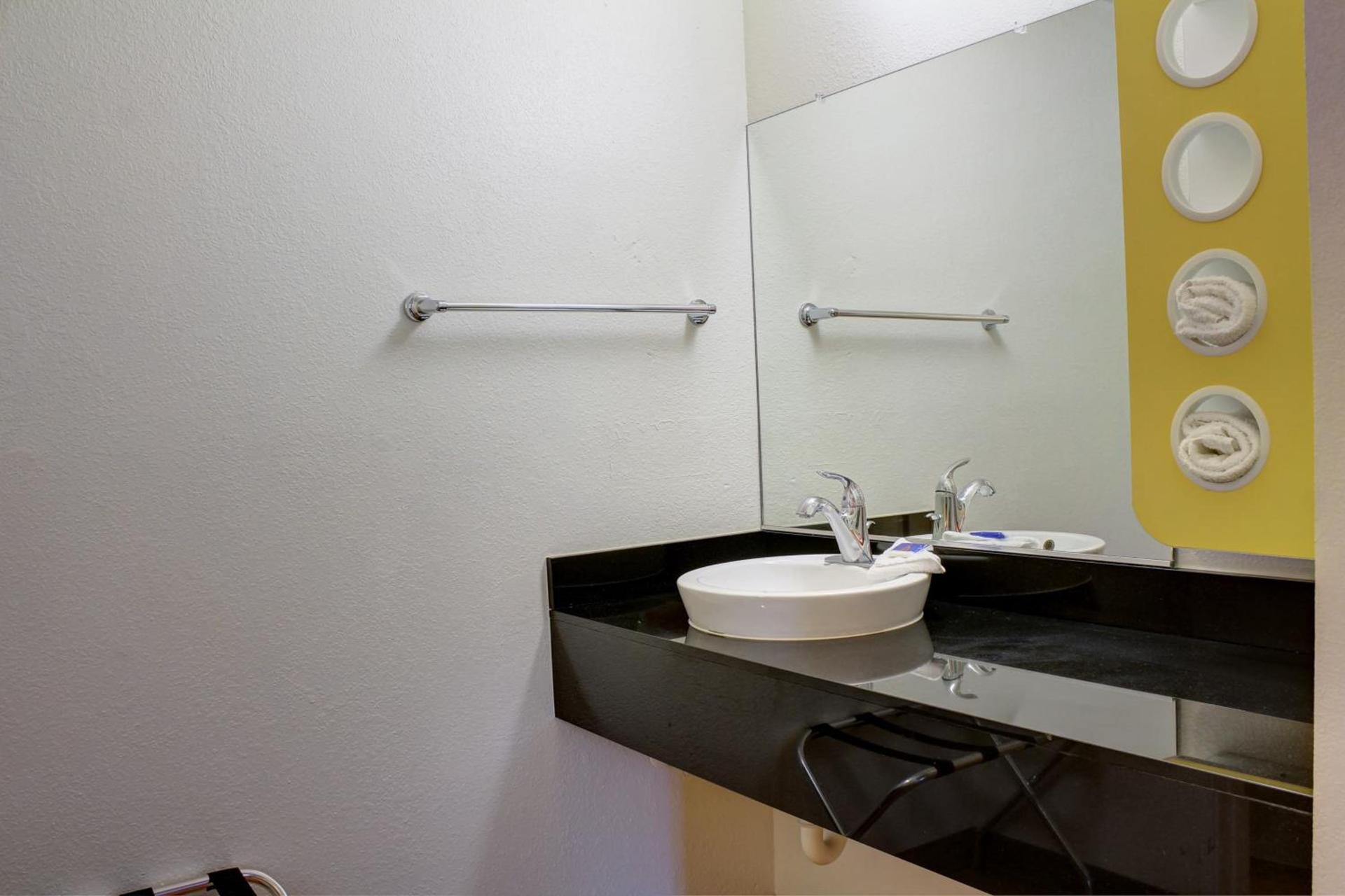 Motel 6-Bishop, CA photo 56