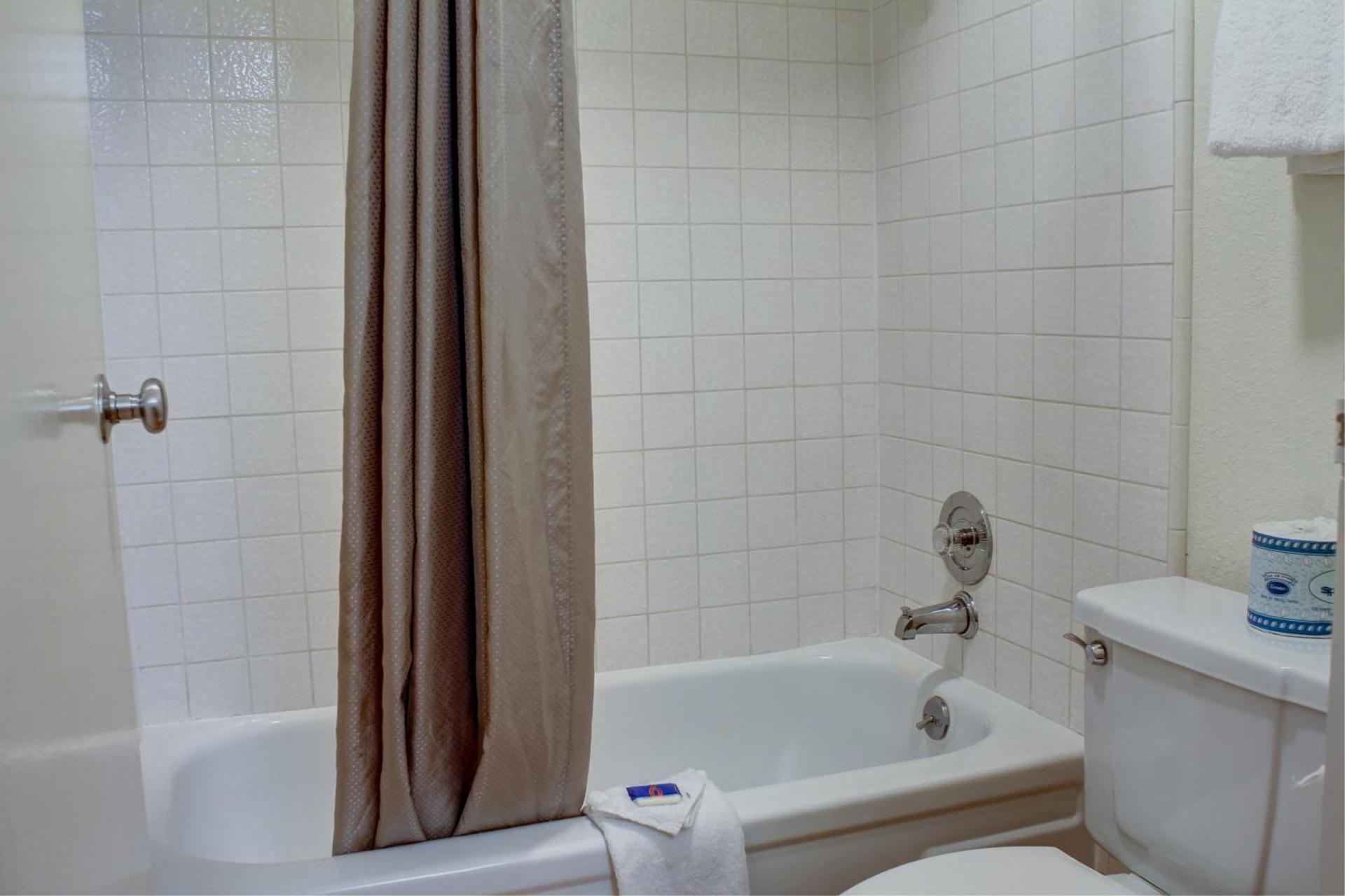 Motel 6-Bishop, CA photo 58
