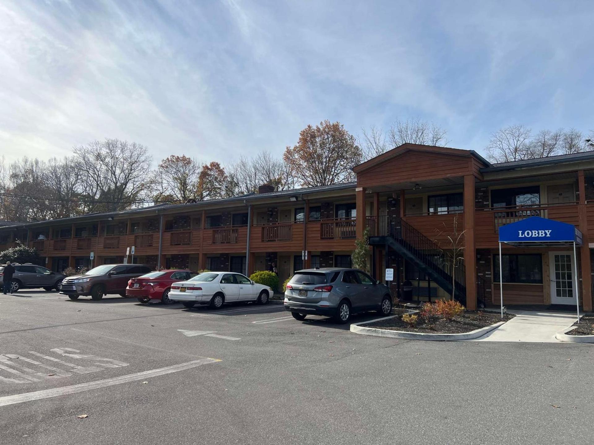 SureStay Plus by Best Western Woodbury Inn photo 4